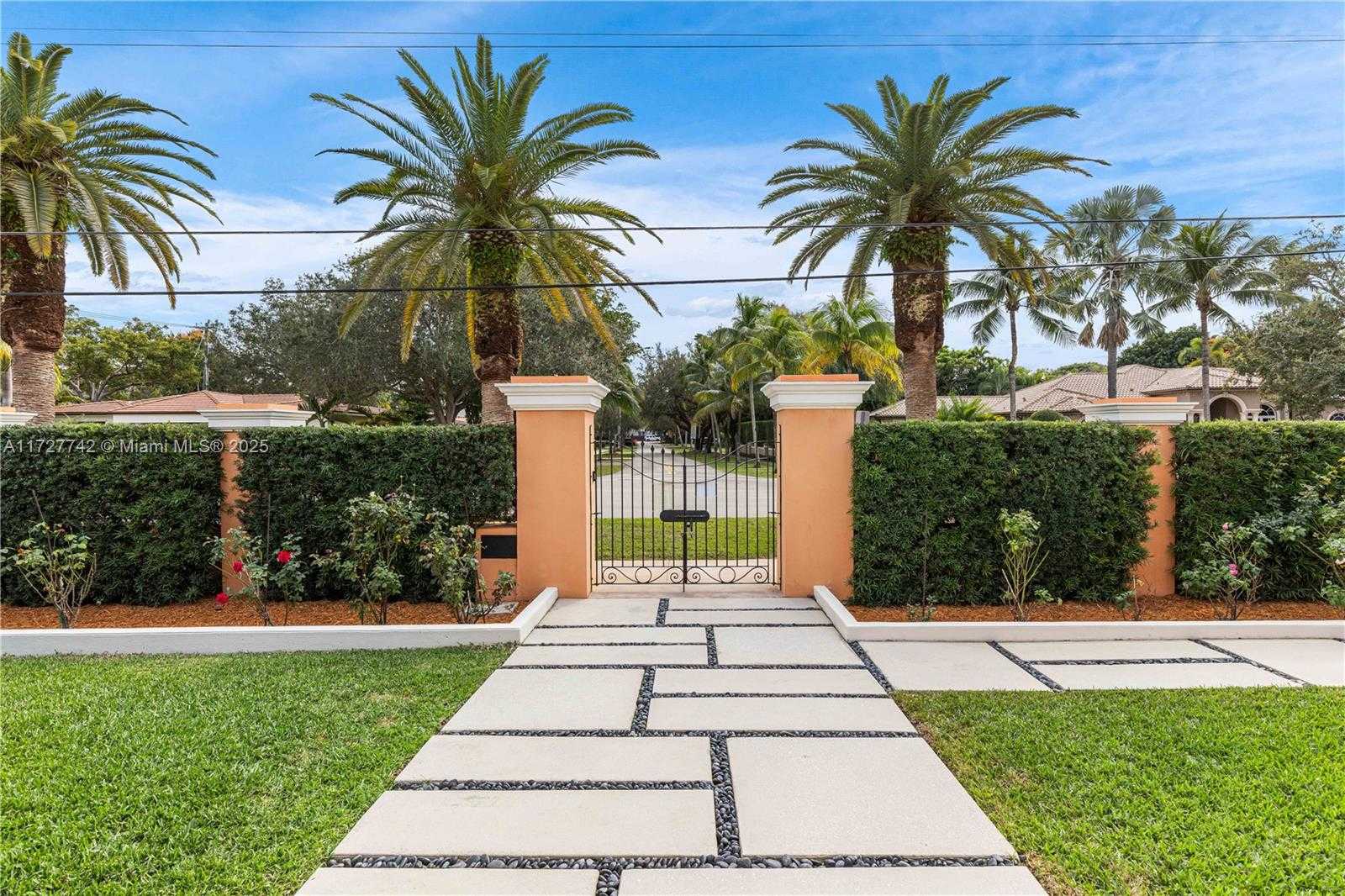 Small Image of 1181 SOUTH ALHAMBRA CIR, Coral Gables Number 35