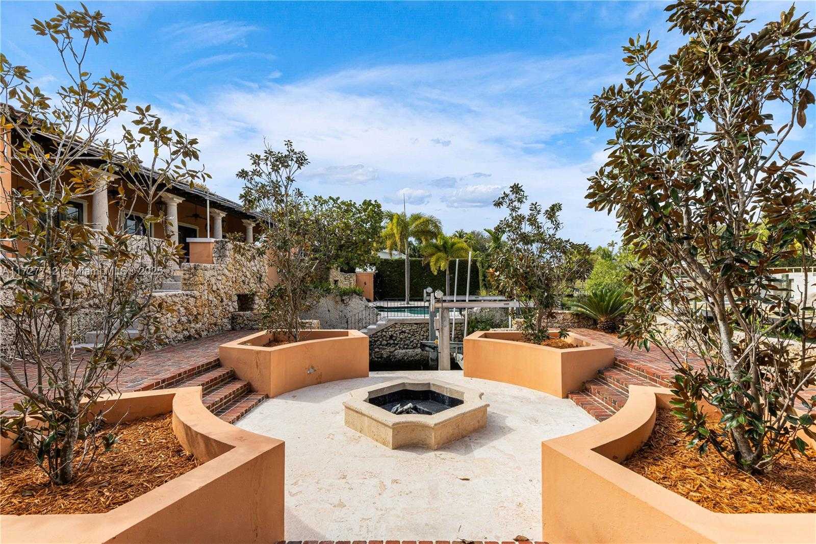 Small Image of 1181 SOUTH ALHAMBRA CIR, Coral Gables Number 44