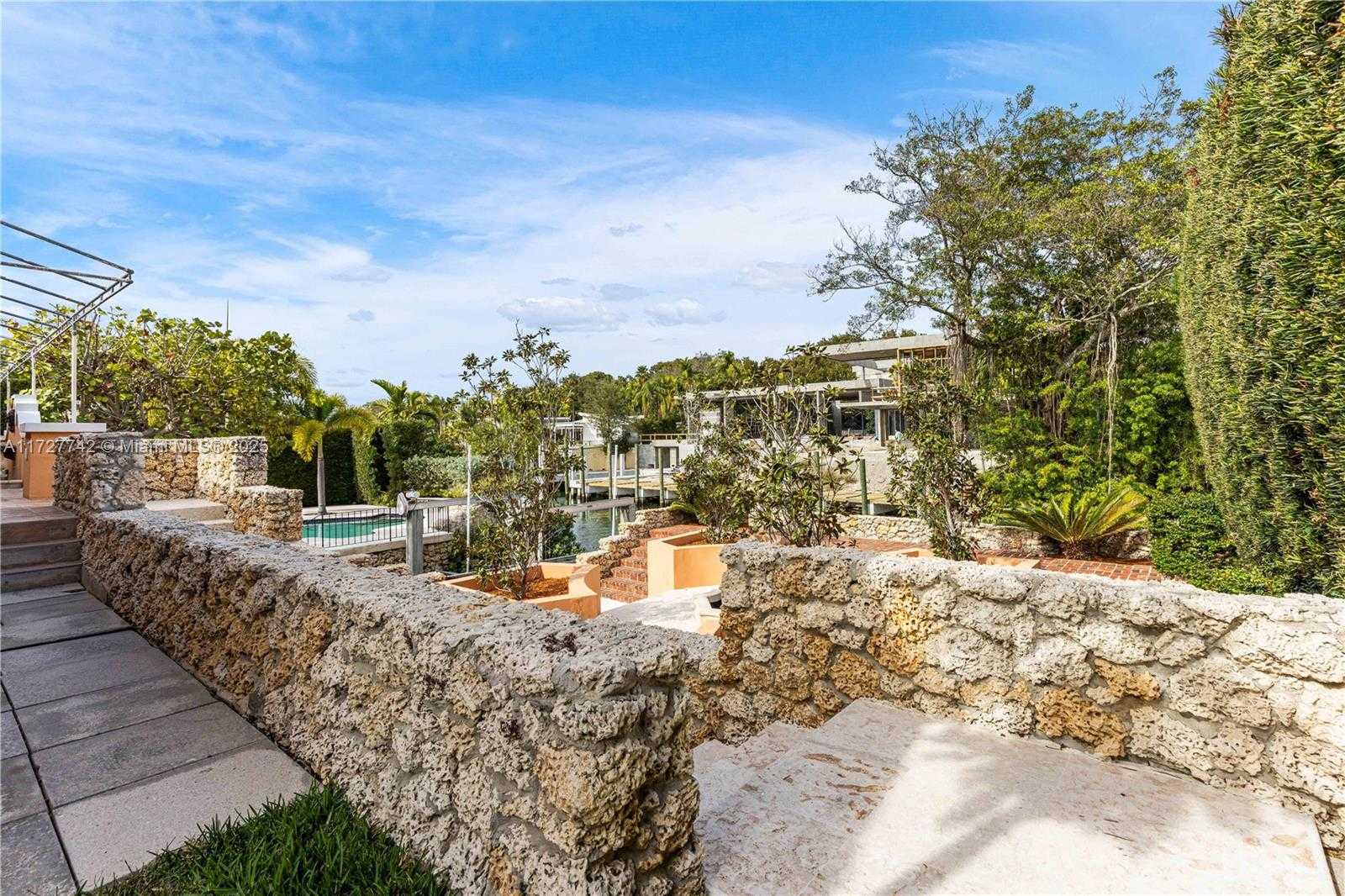 Small Image of 1181 SOUTH ALHAMBRA CIR, Coral Gables Number 47