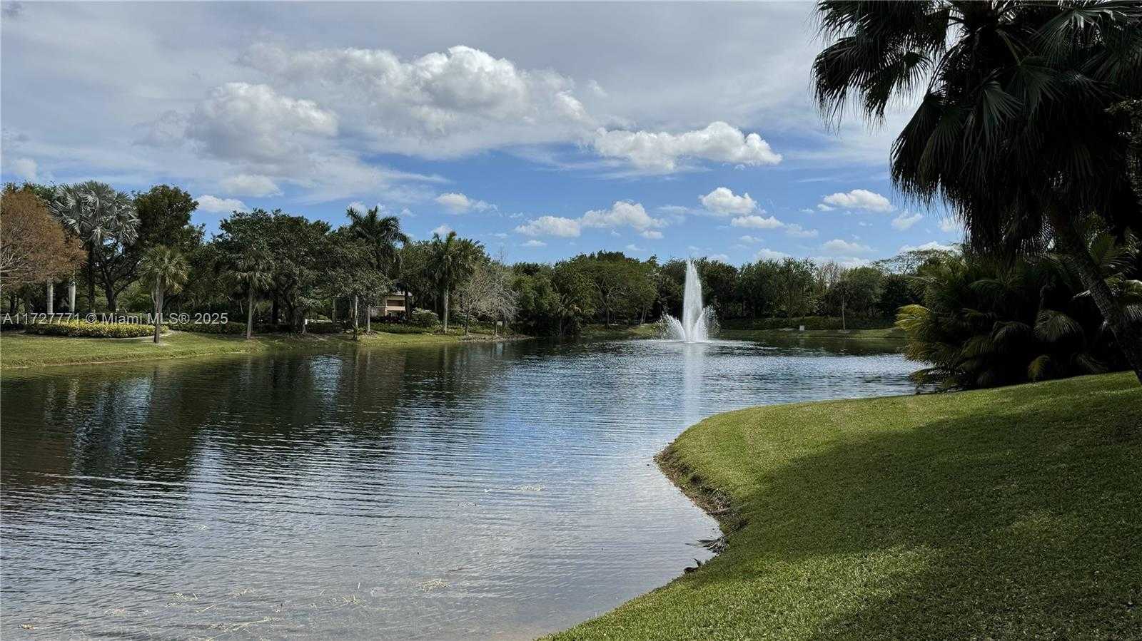 Small Image of 7700 SOUTH WOODRIDGE DR, Parkland Number 4
