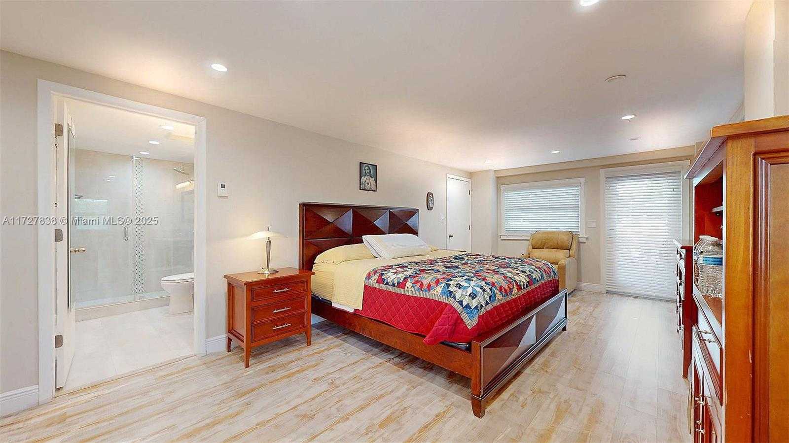 Small Image of 28 CENTER LN, Key Largo Number 11