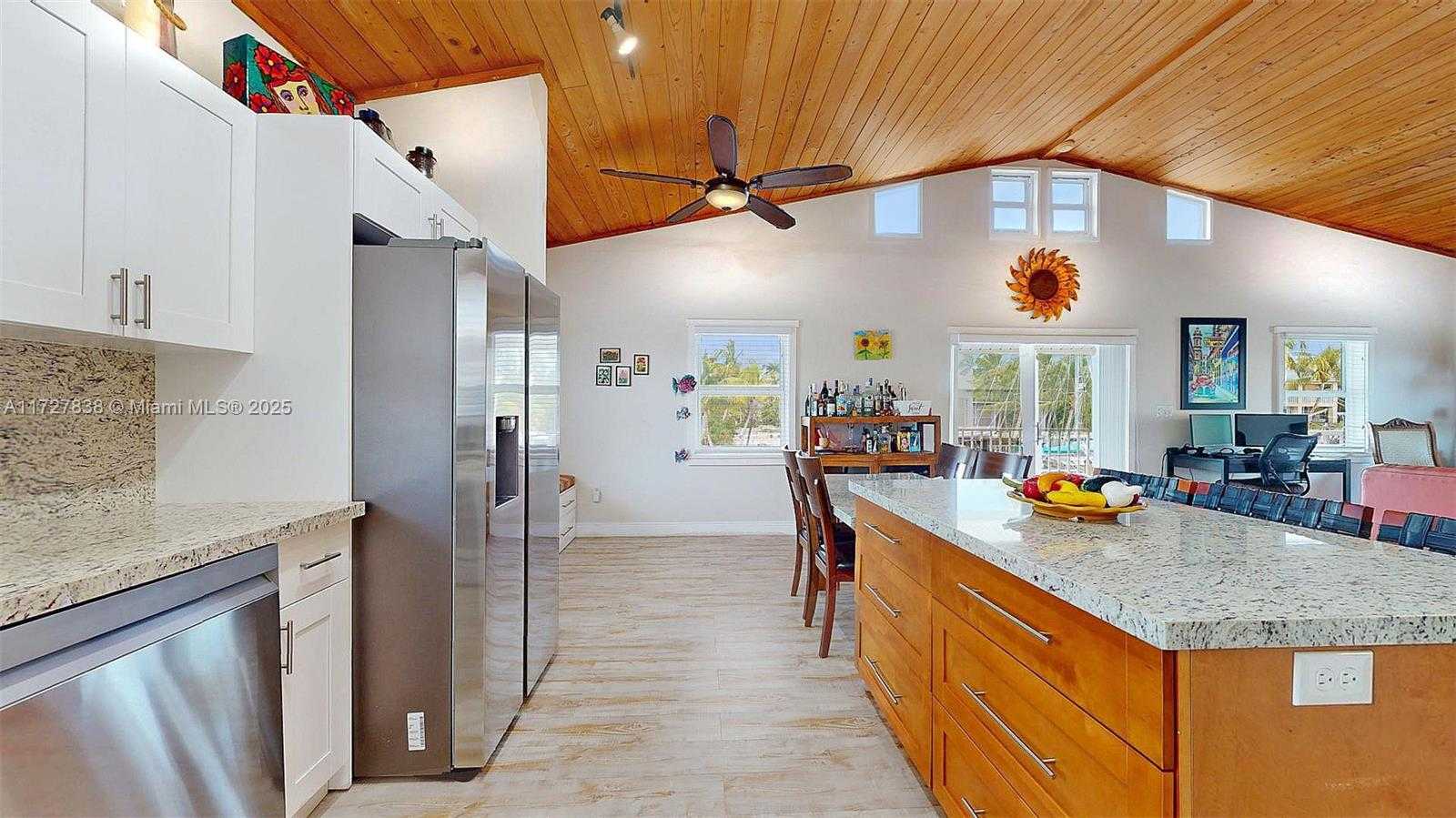 Small Image of 28 CENTER LN, Key Largo Number 20