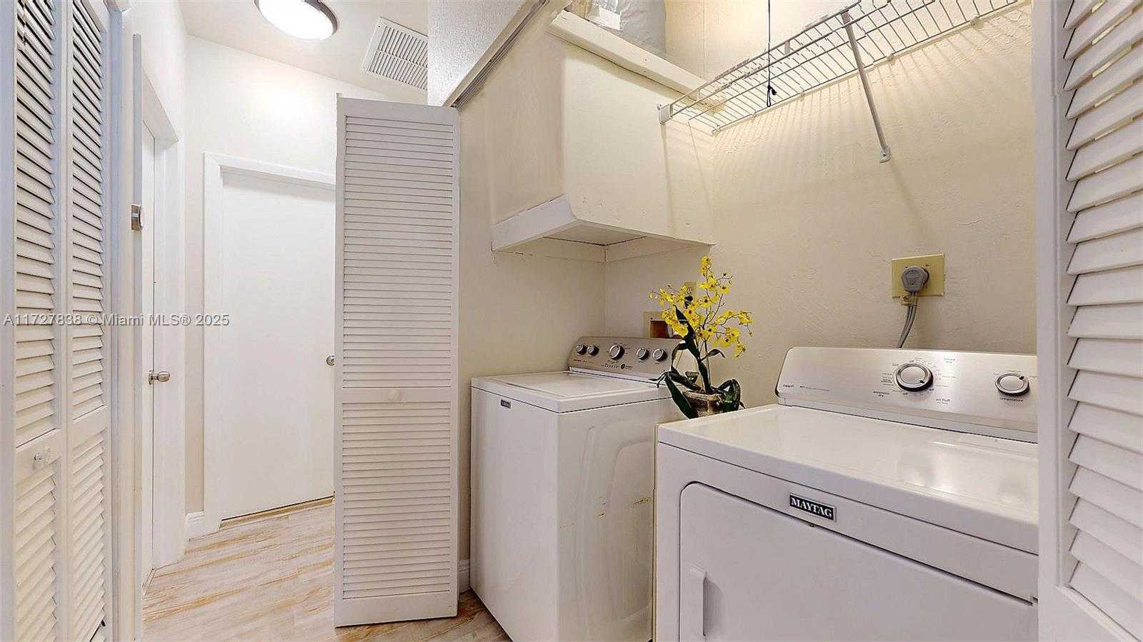 Small Image of 28 CENTER LN, Key Largo Number 36