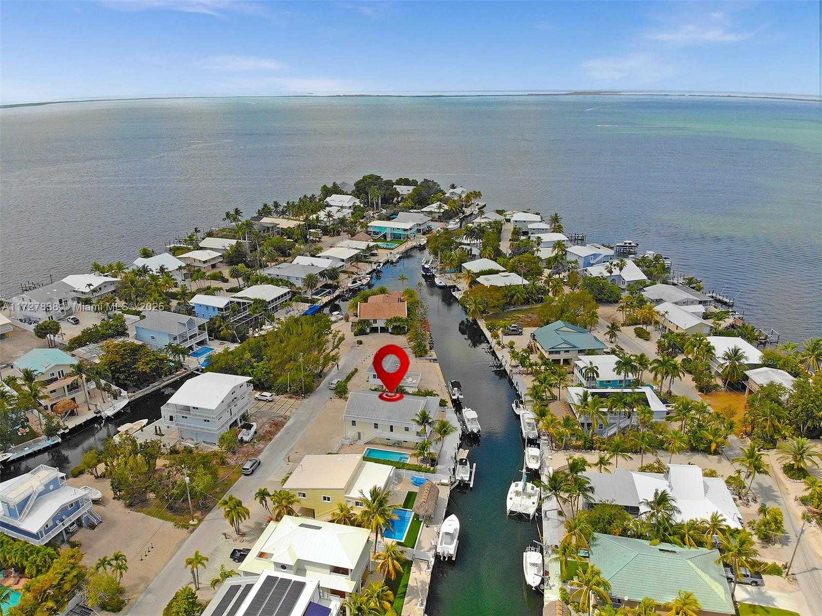 Small Image of 28 CENTER LN, Key Largo Number 39