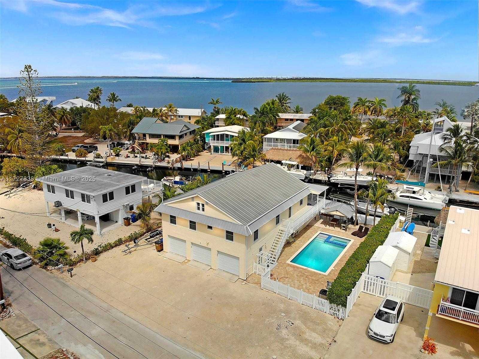 Small Image of 28 CENTER LN, Key Largo Number 42