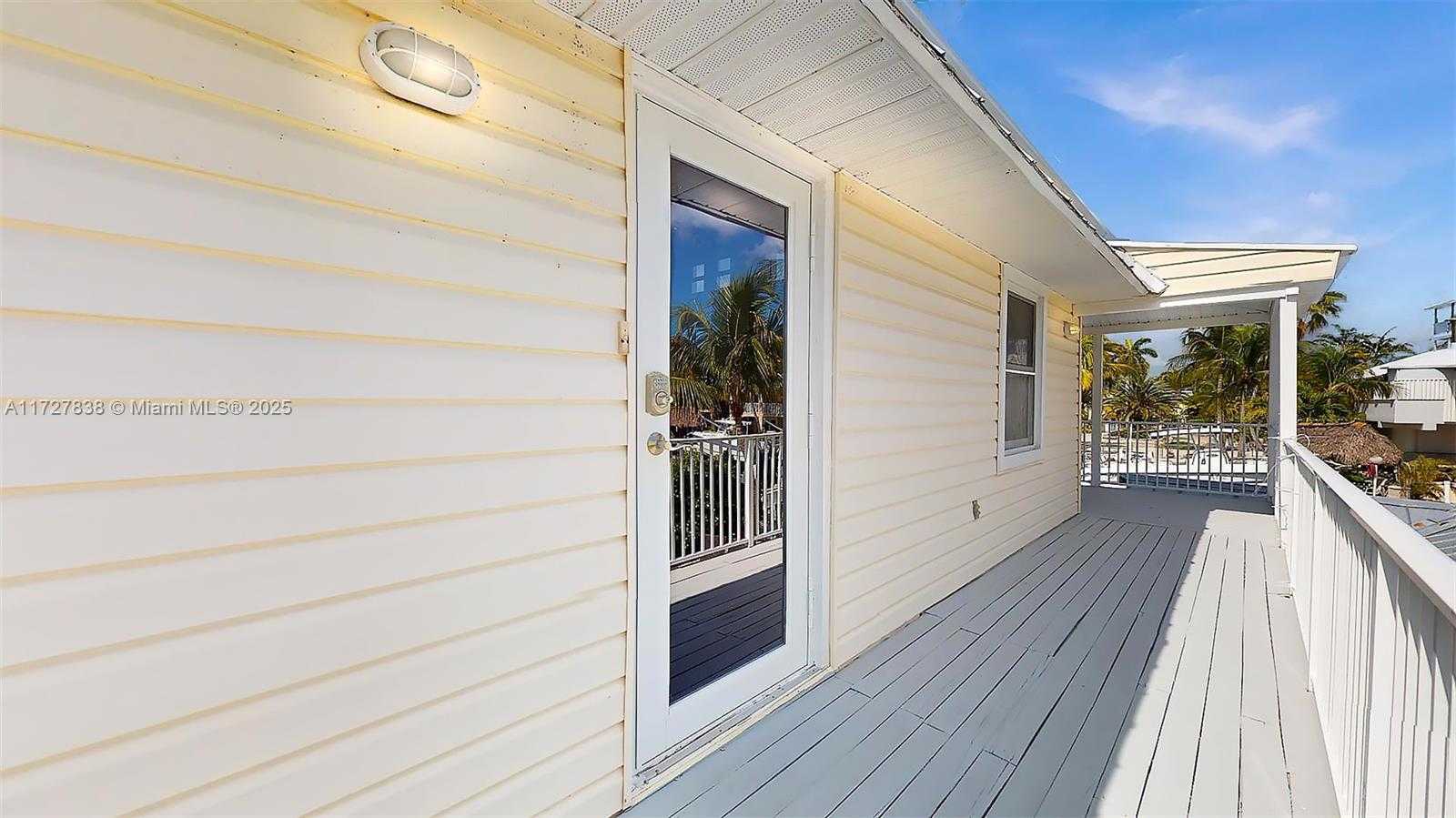 Small Image of 28 CENTER LN, Key Largo Number 55