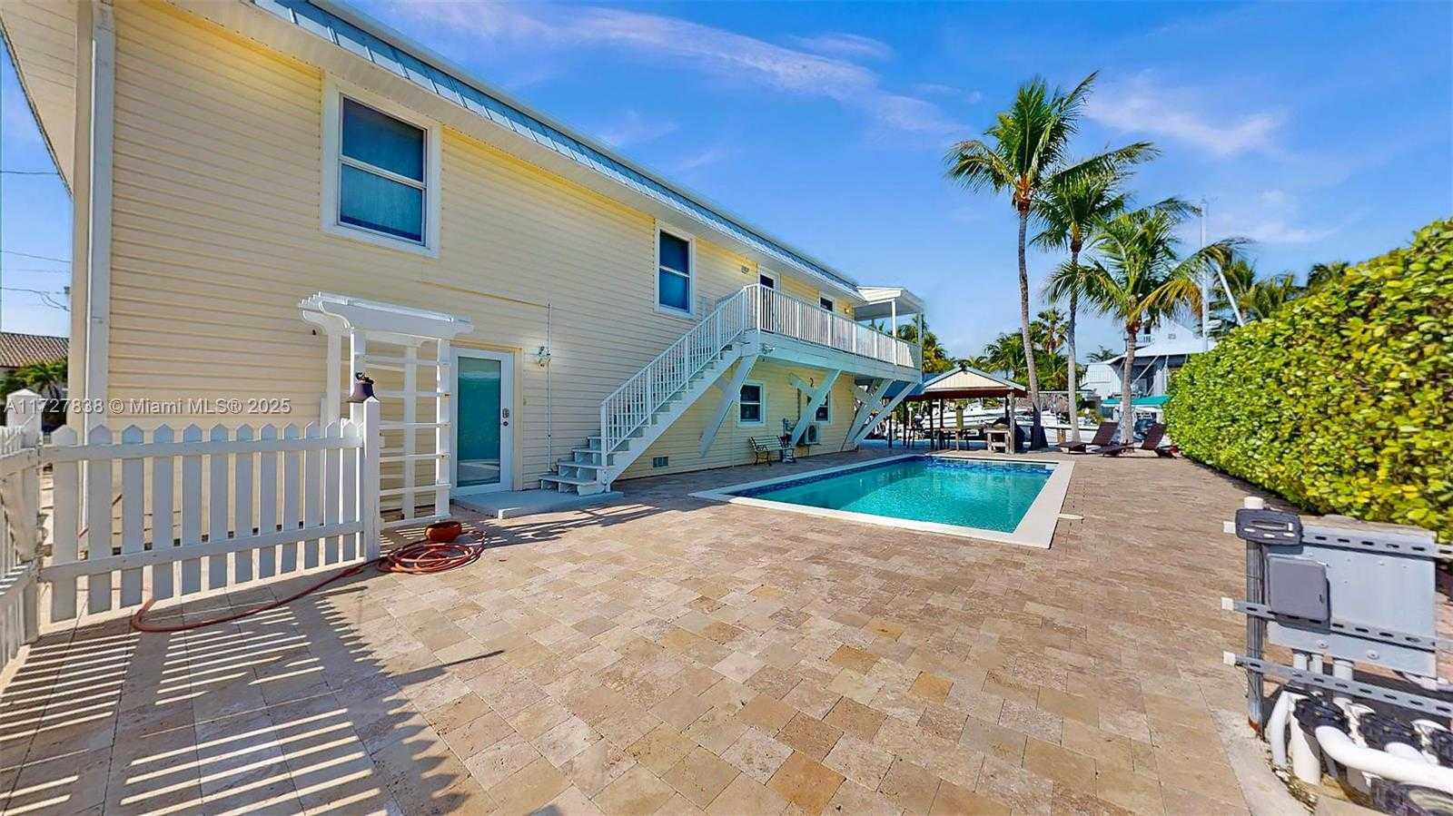 Small Image of 28 CENTER LN, Key Largo Number 64