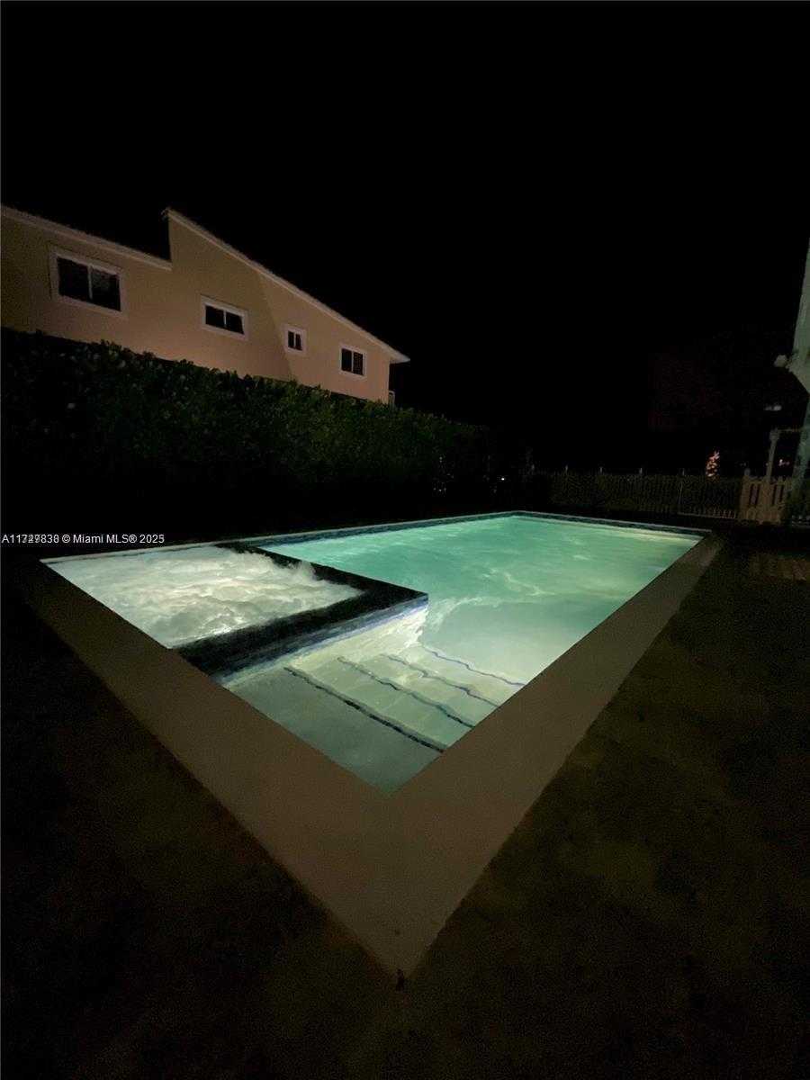 Small Image of 28 CENTER LN, Key Largo Number 93