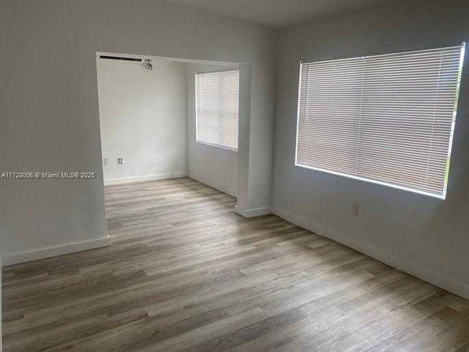 Small Image of 420 NORTH WEST 45TH ST, Miami Number 9