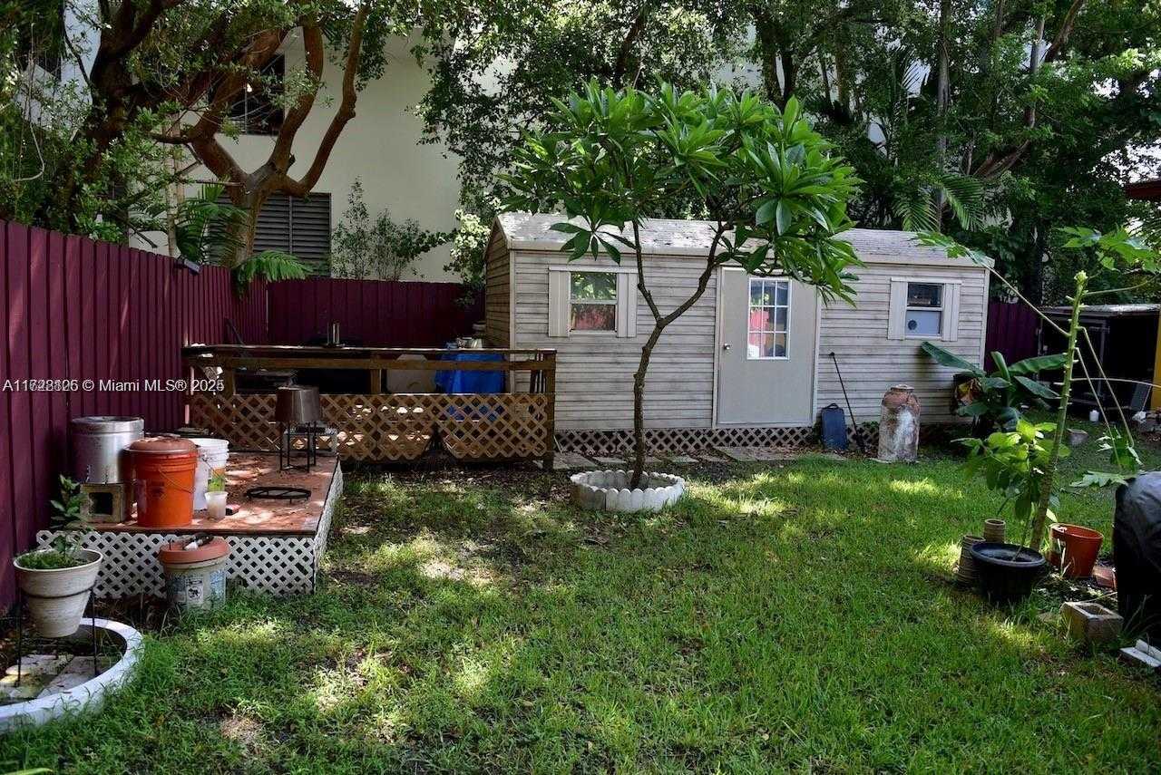 Small Image of 711 NORTH EAST 61ST ST, Miami Number 16
