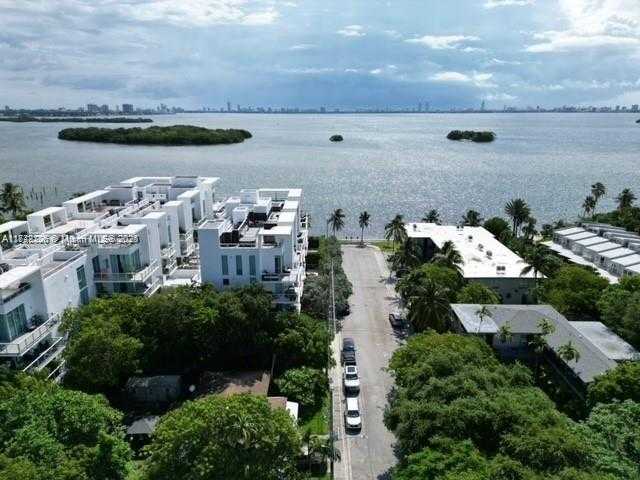 Small Image of 711 NORTH EAST 61ST ST, Miami Number 2