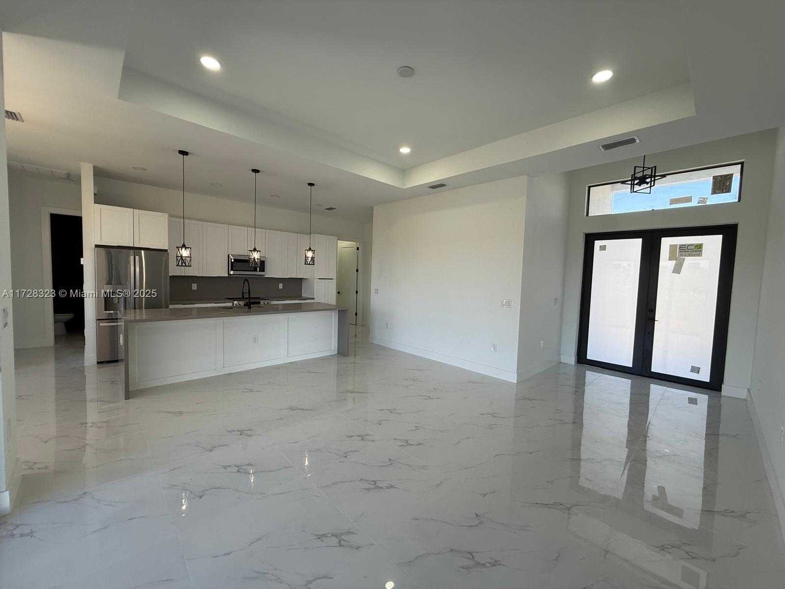 Small Image of 1320 NE 14TH AVE, Cape Coral Number 11