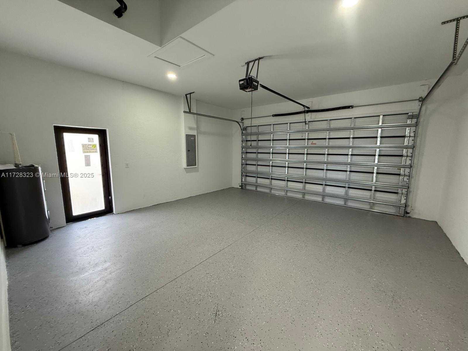 Small Image of 1320 NE 14TH AVE, Cape Coral Number 21