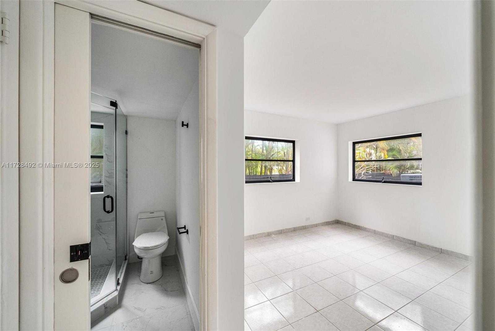 Small Image of 253 BAL CROSS DR, Bal Harbour Number 18