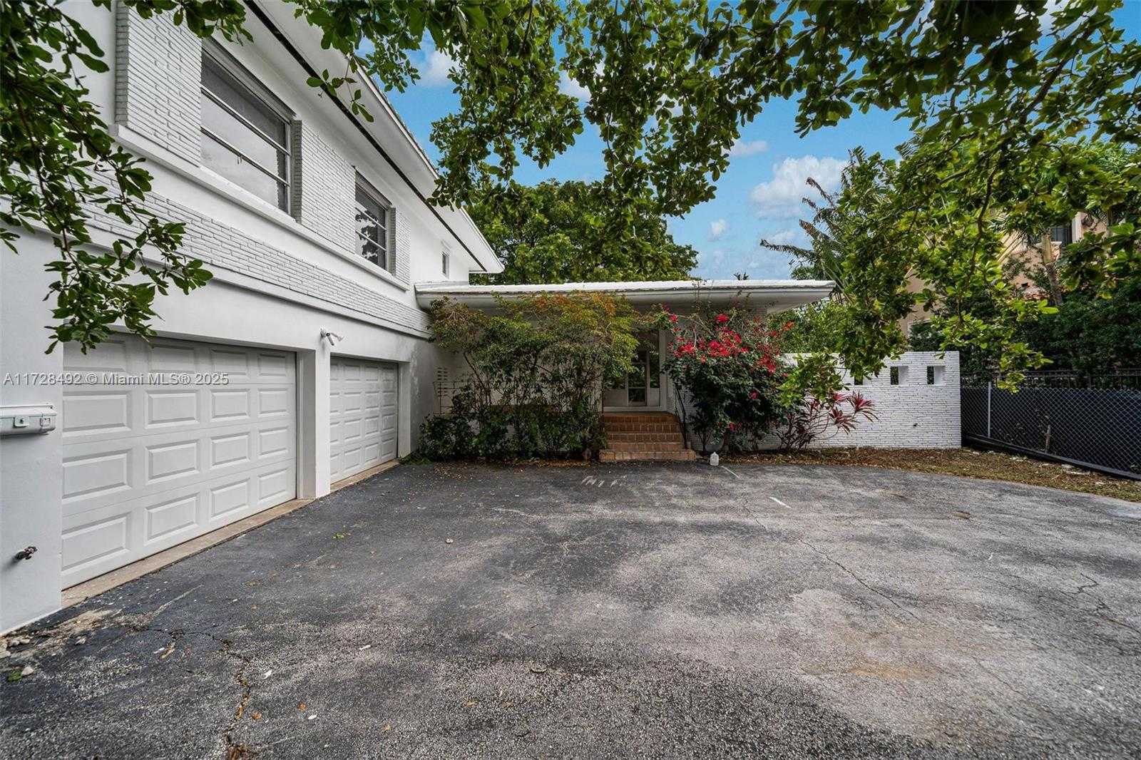 Small Image of 253 BAL CROSS DR, Bal Harbour Number 29