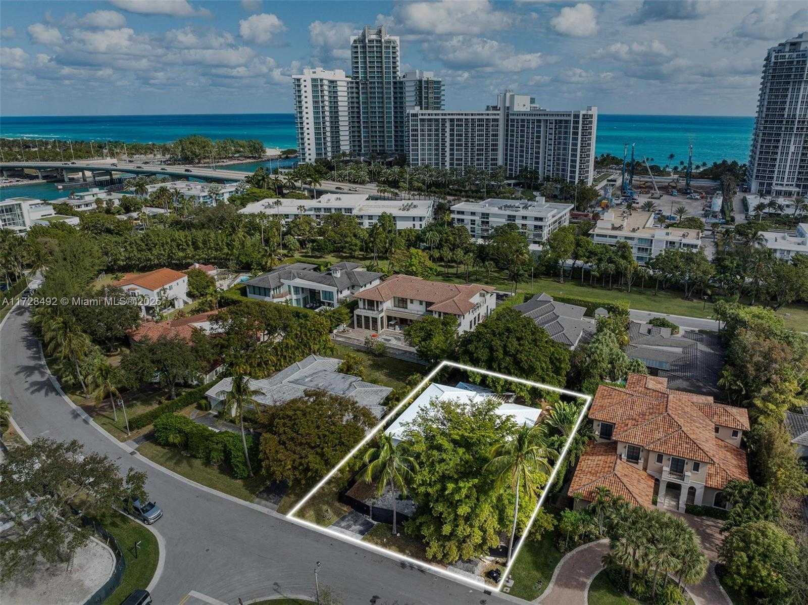 Small Image of 253 BAL CROSS DR, Bal Harbour Number 33