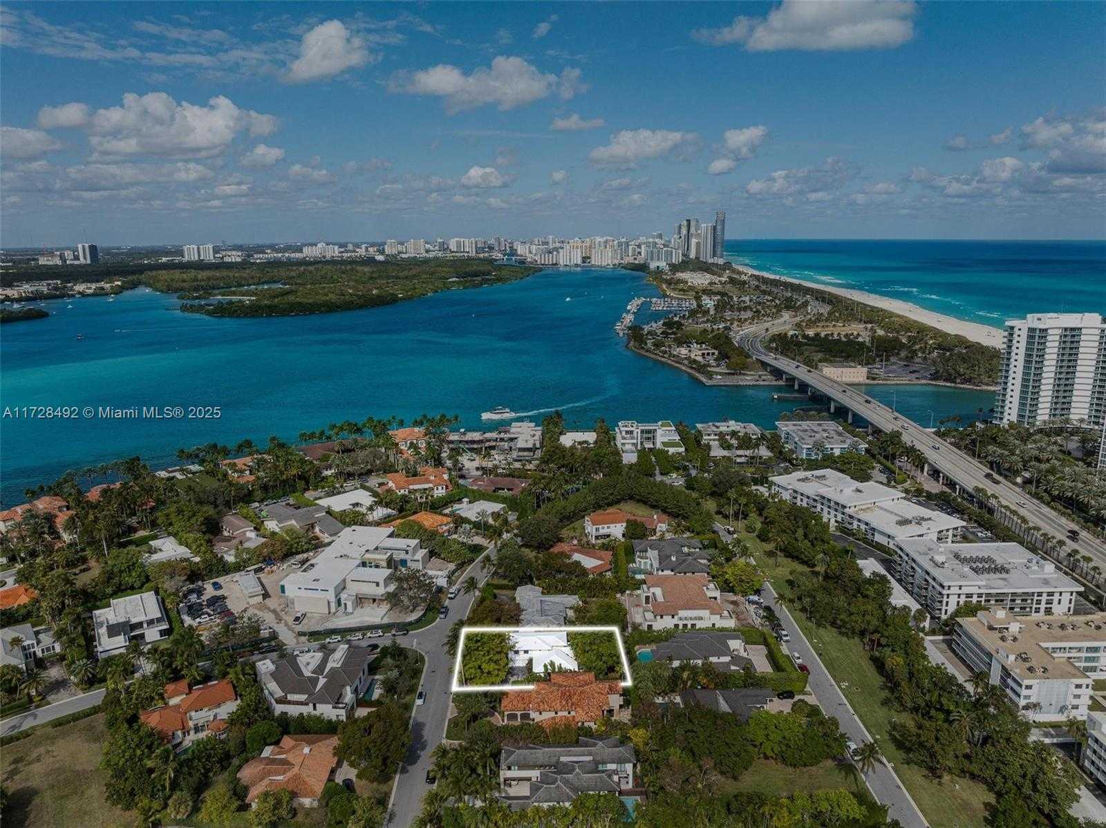 Small Image of 253 BAL CROSS DR, Bal Harbour Number 39