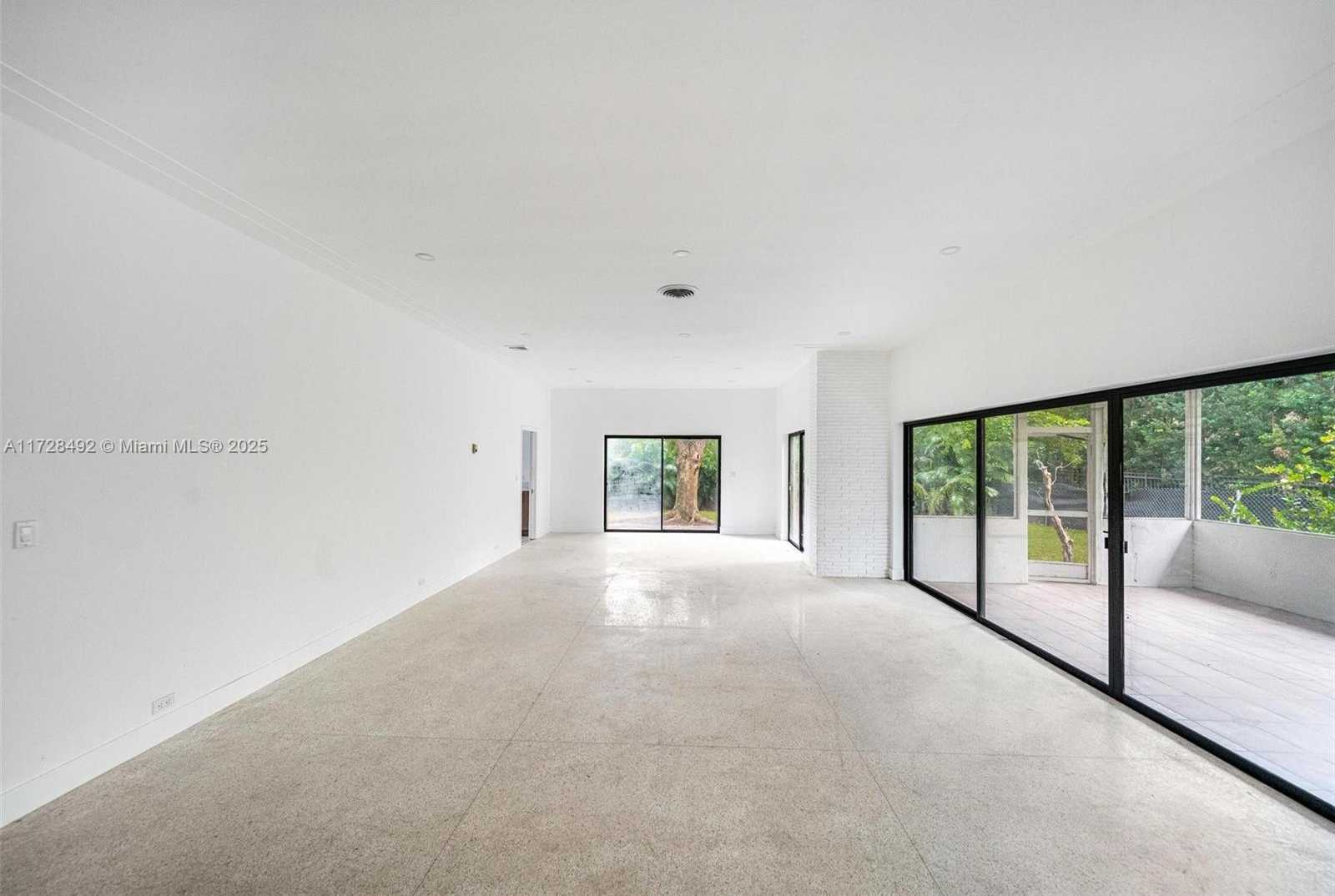 Small Image of 253 BAL CROSS DR, Bal Harbour Number 7