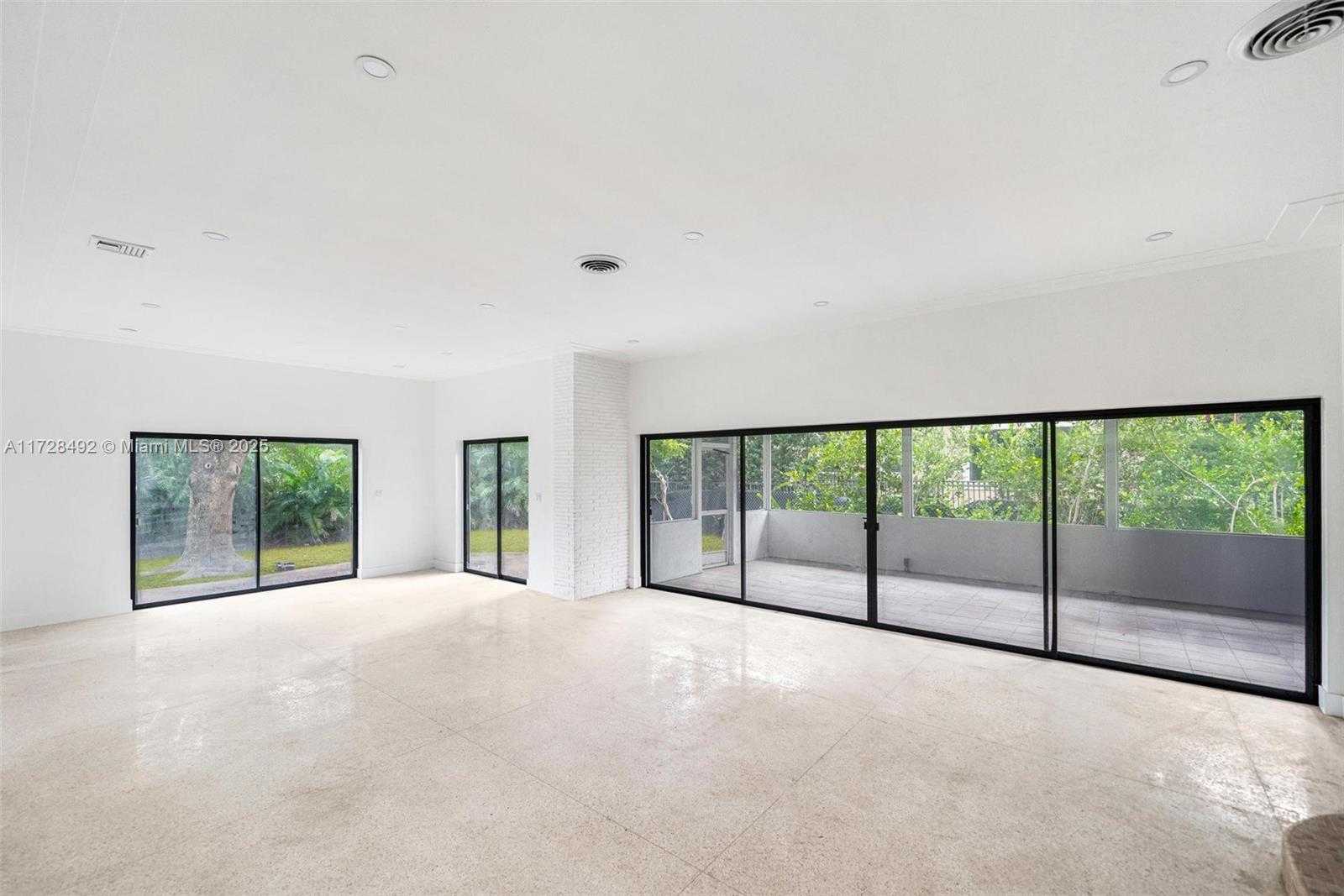 Small Image of 253 BAL CROSS DR, Bal Harbour Number 8