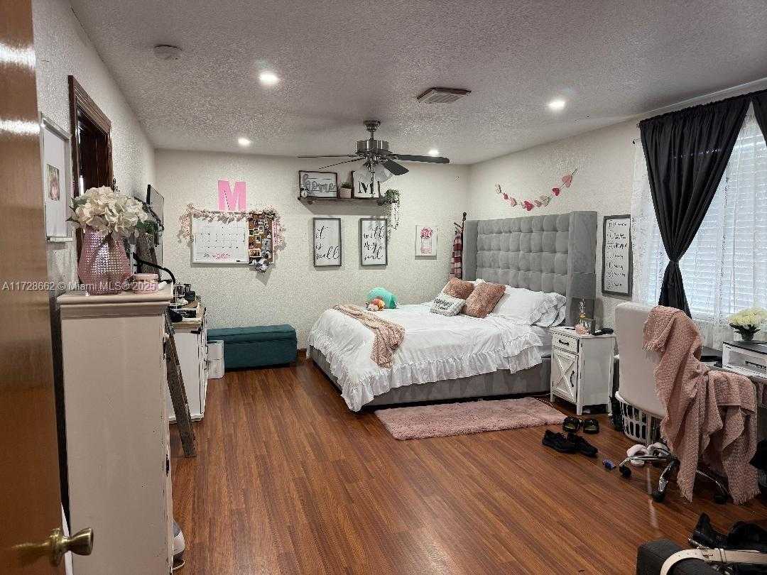 Small Image of 8340 NORTH WEST 16TH ST, Pembroke Pines Number 3