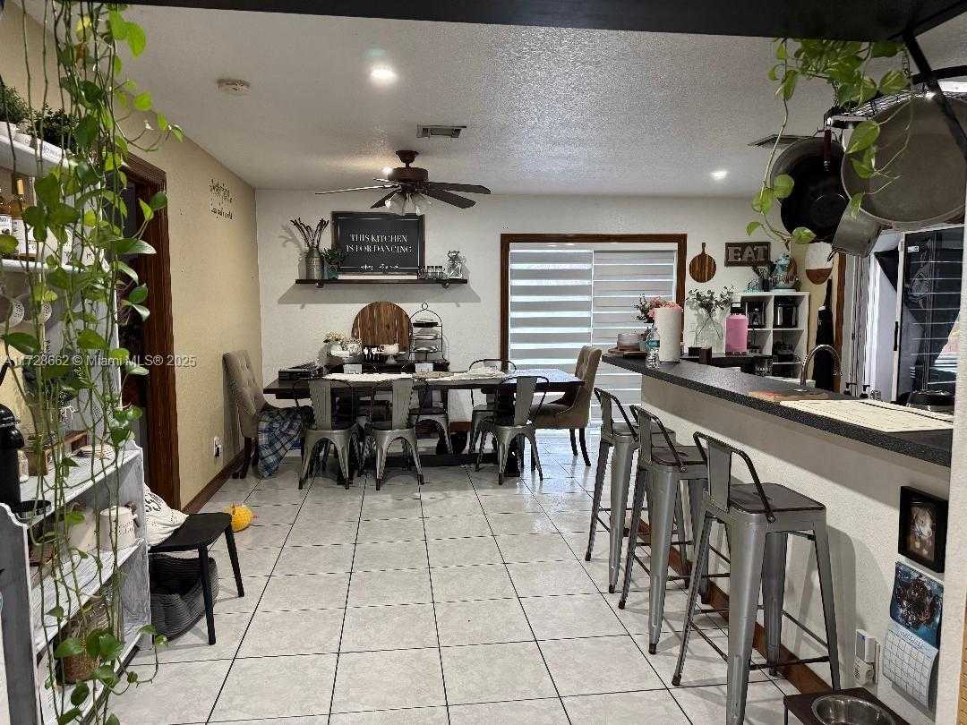 Small Image of 8340 NORTH WEST 16TH ST, Pembroke Pines Number 5