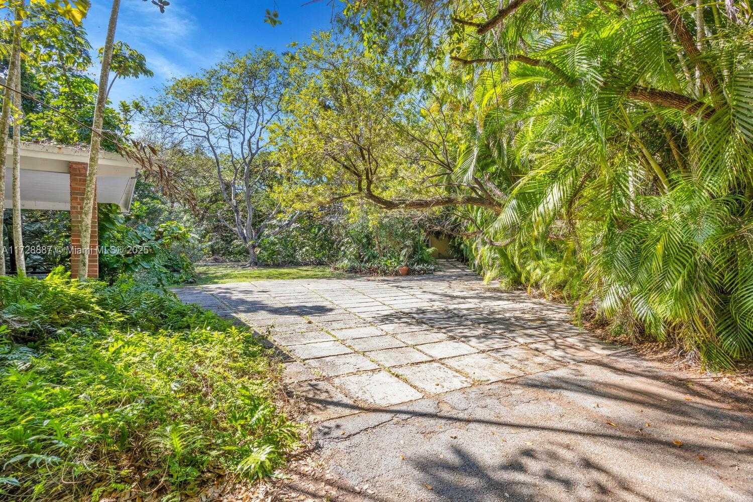 Small Image of 15000 OLD CUTLER RD, Palmetto Bay Number 13