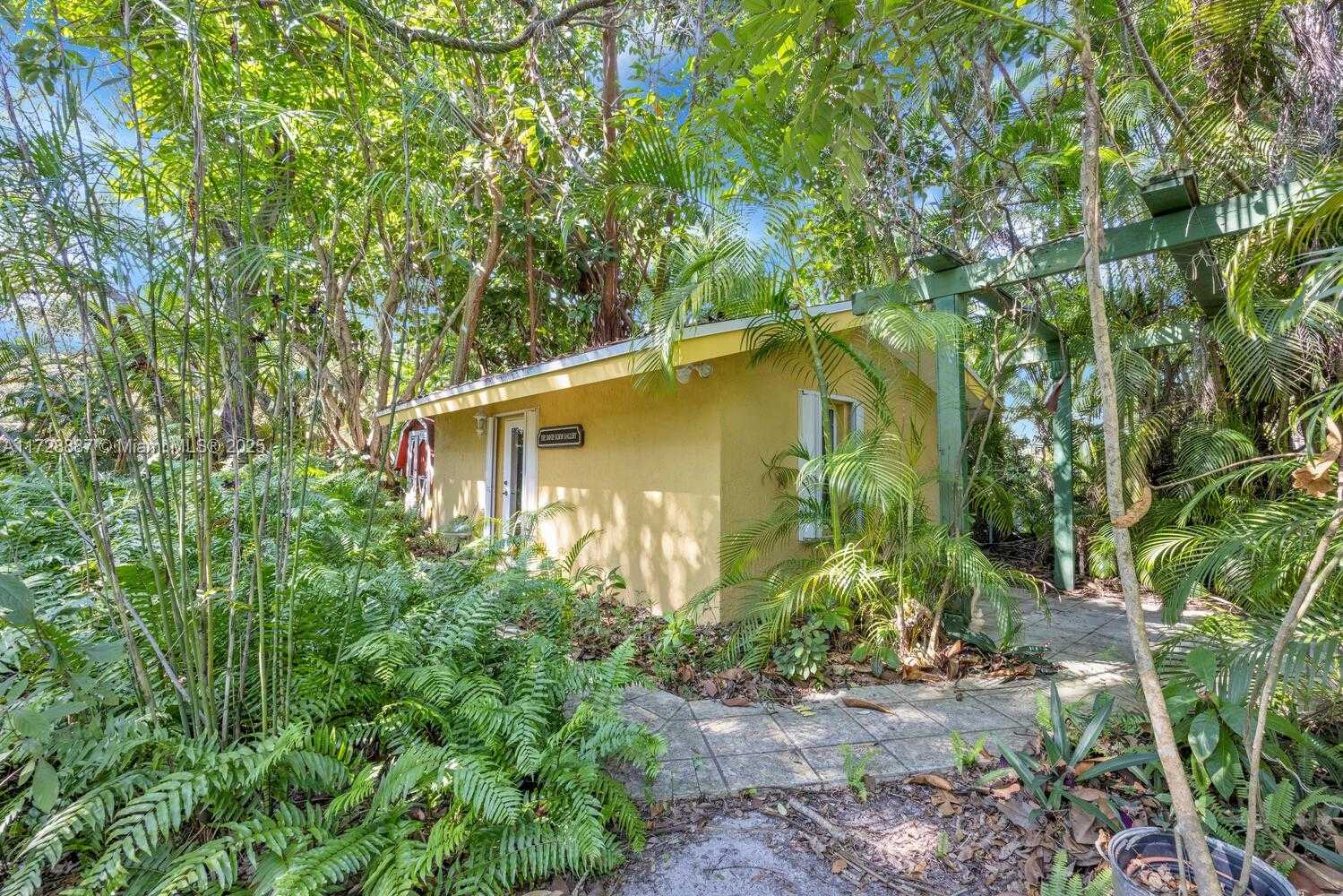 Small Image of 15000 OLD CUTLER RD, Palmetto Bay Number 15