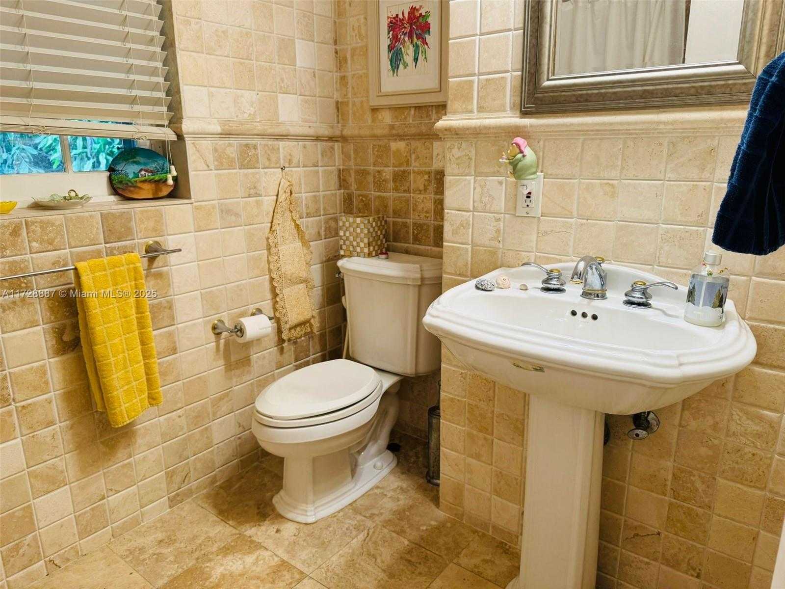Small Image of 15000 OLD CUTLER RD, Palmetto Bay Number 21
