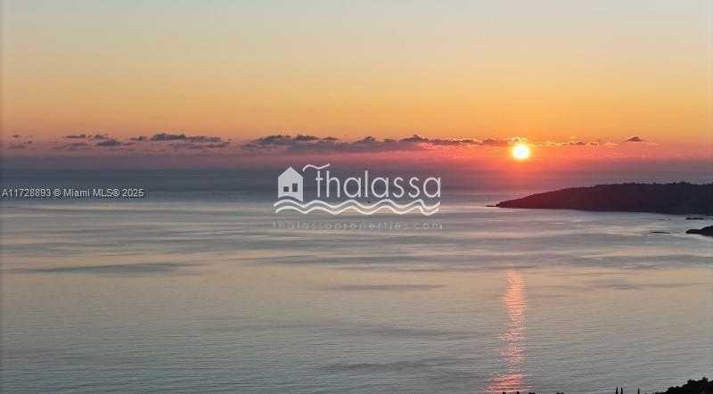 Small Image of GREECE, Out of City Number 7