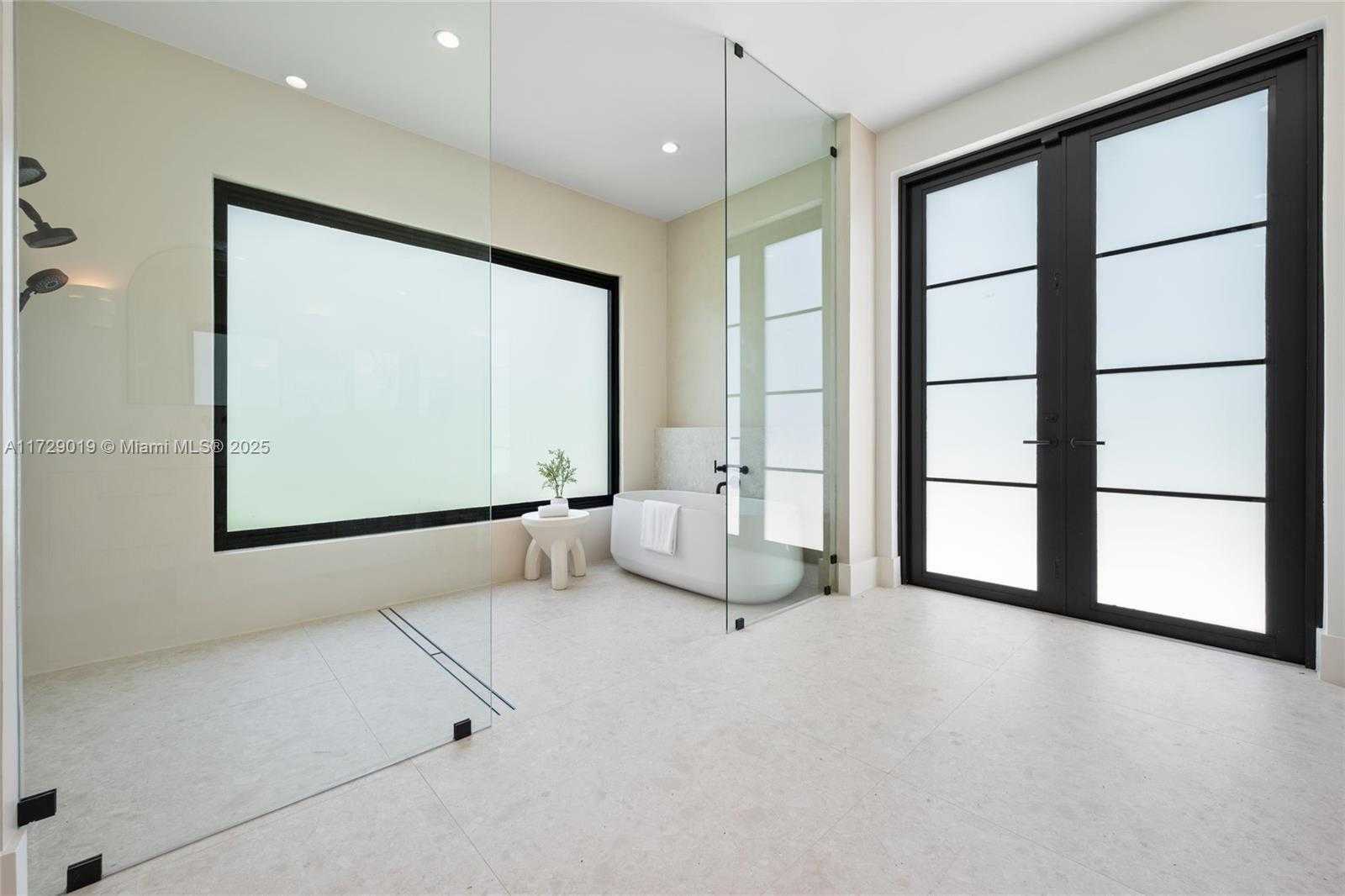 Small Image of 11001 SOUTH WEST 74TH AVE, Pinecrest Number 16