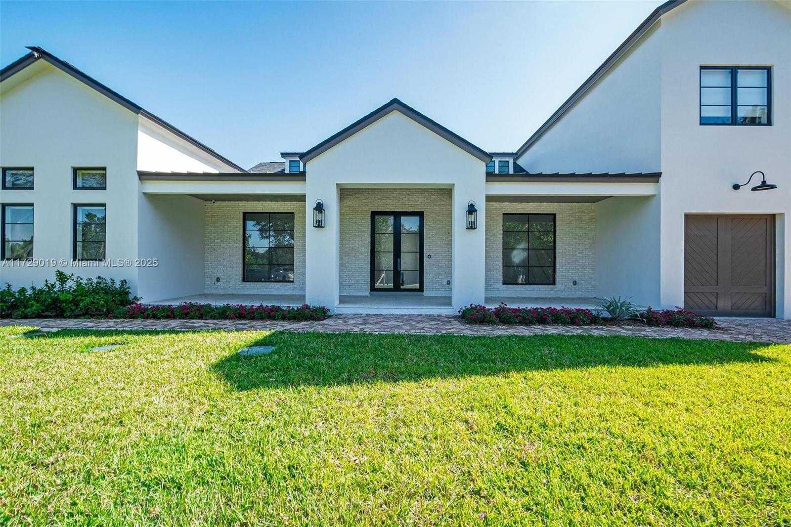 Small Image of 11001 SOUTH WEST 74TH AVE, Pinecrest Number 29