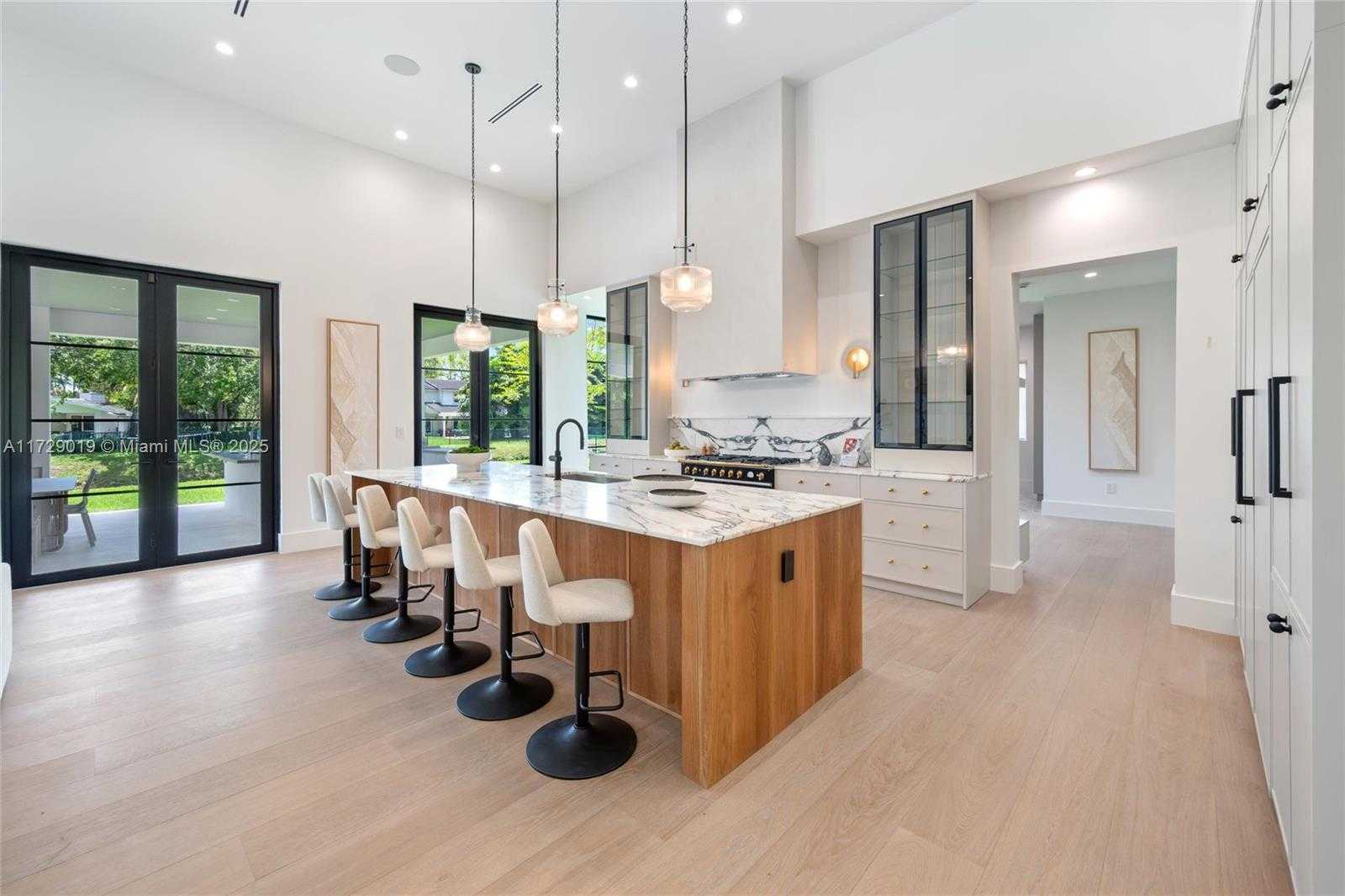 Small Image of 11001 SOUTH WEST 74TH AVE, Pinecrest Number 7