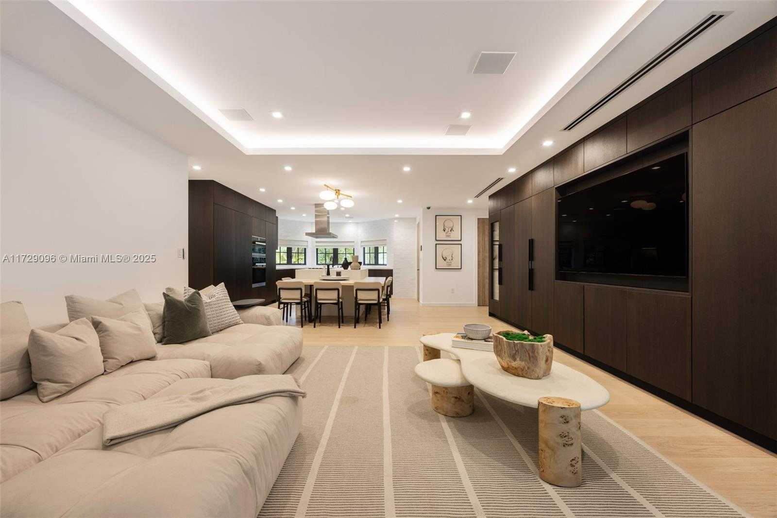 Small Image of 4860 HAMMOCK LAKE DR, Coral Gables Number 14
