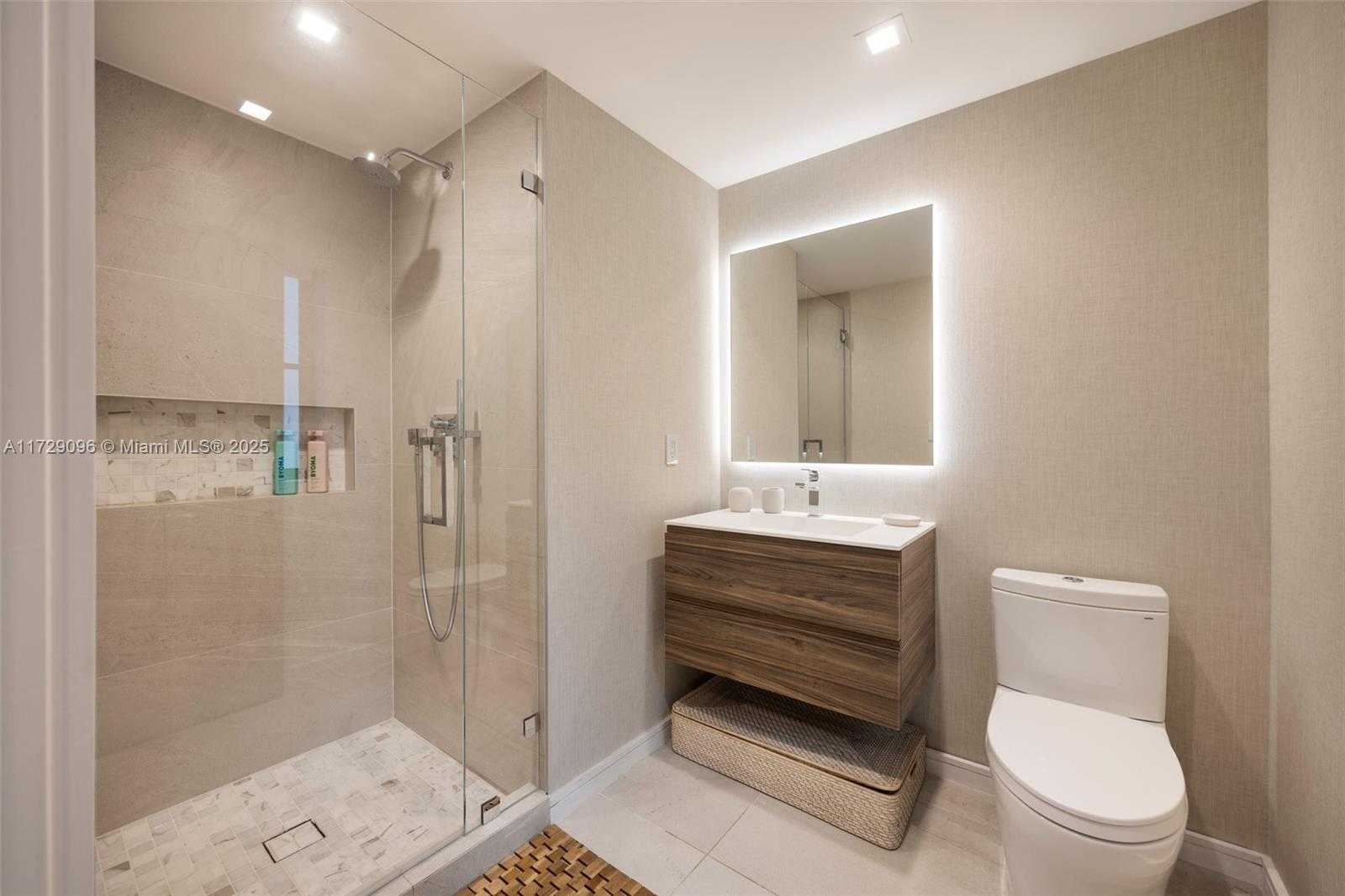 Small Image of 4860 HAMMOCK LAKE DR, Coral Gables Number 34