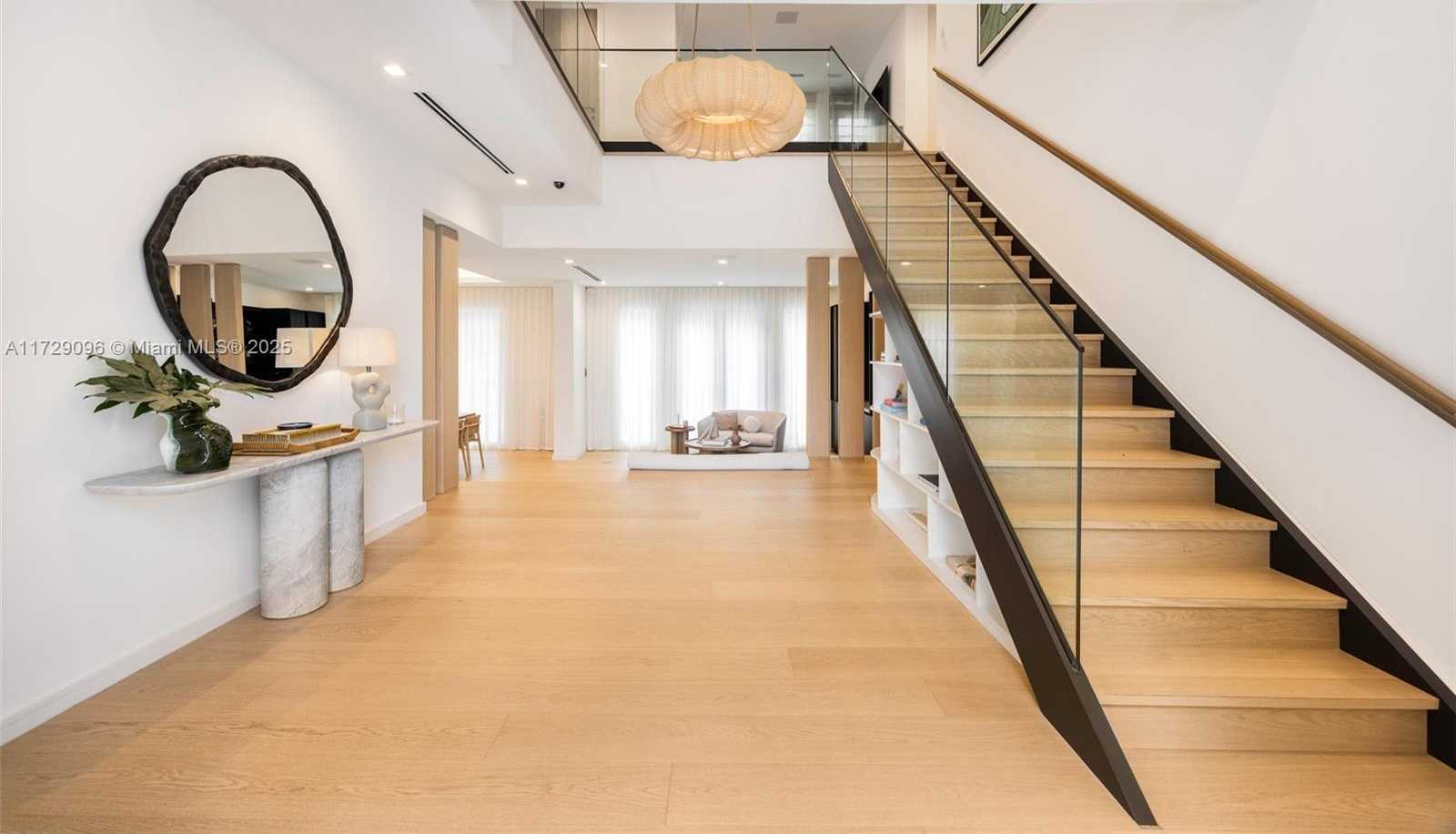 Small Image of 4860 HAMMOCK LAKE DR, Coral Gables Number 6
