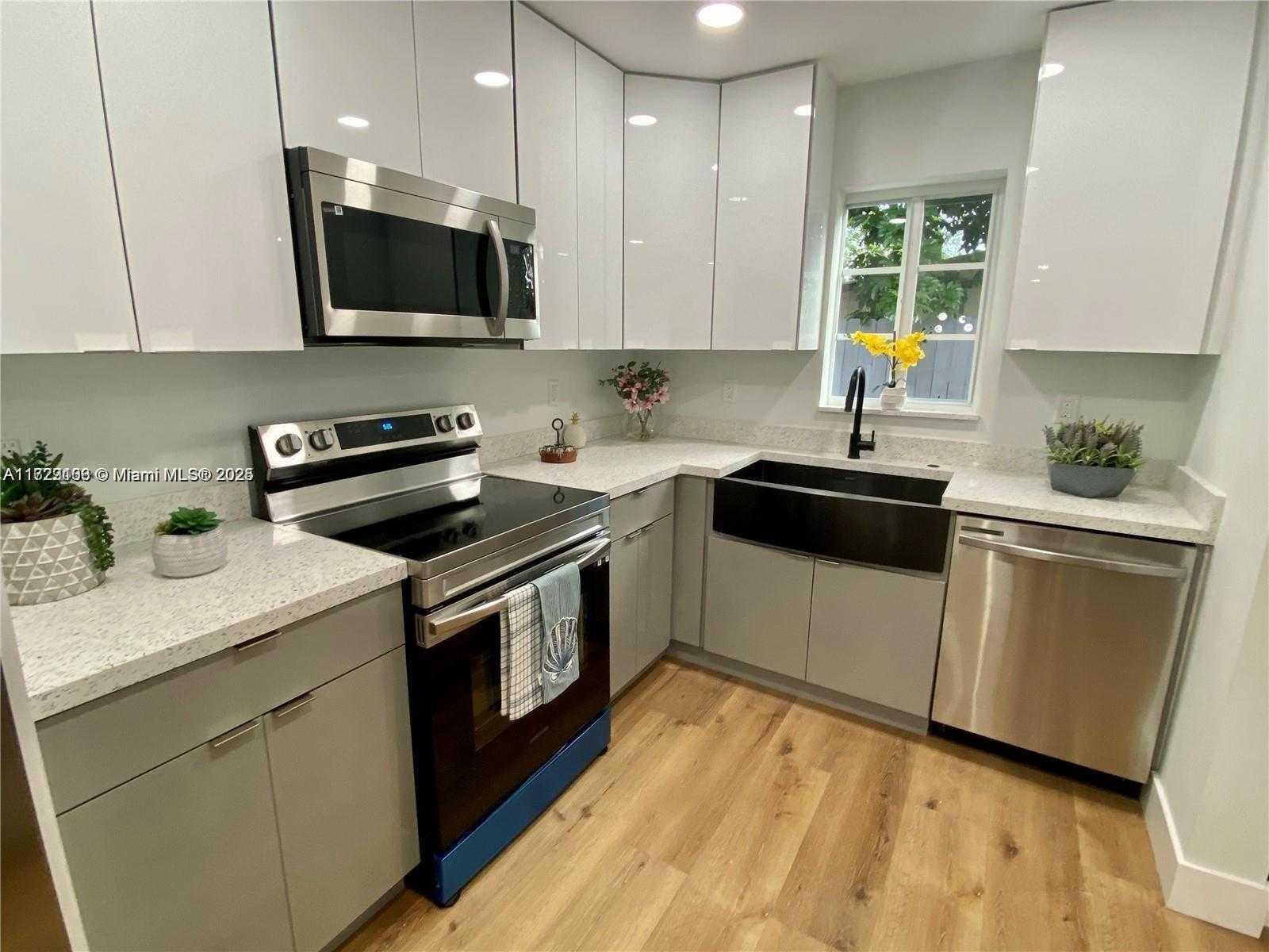 Small Image of 1800 NORTH WEST 14TH AVE, Fort Lauderdale Number 2