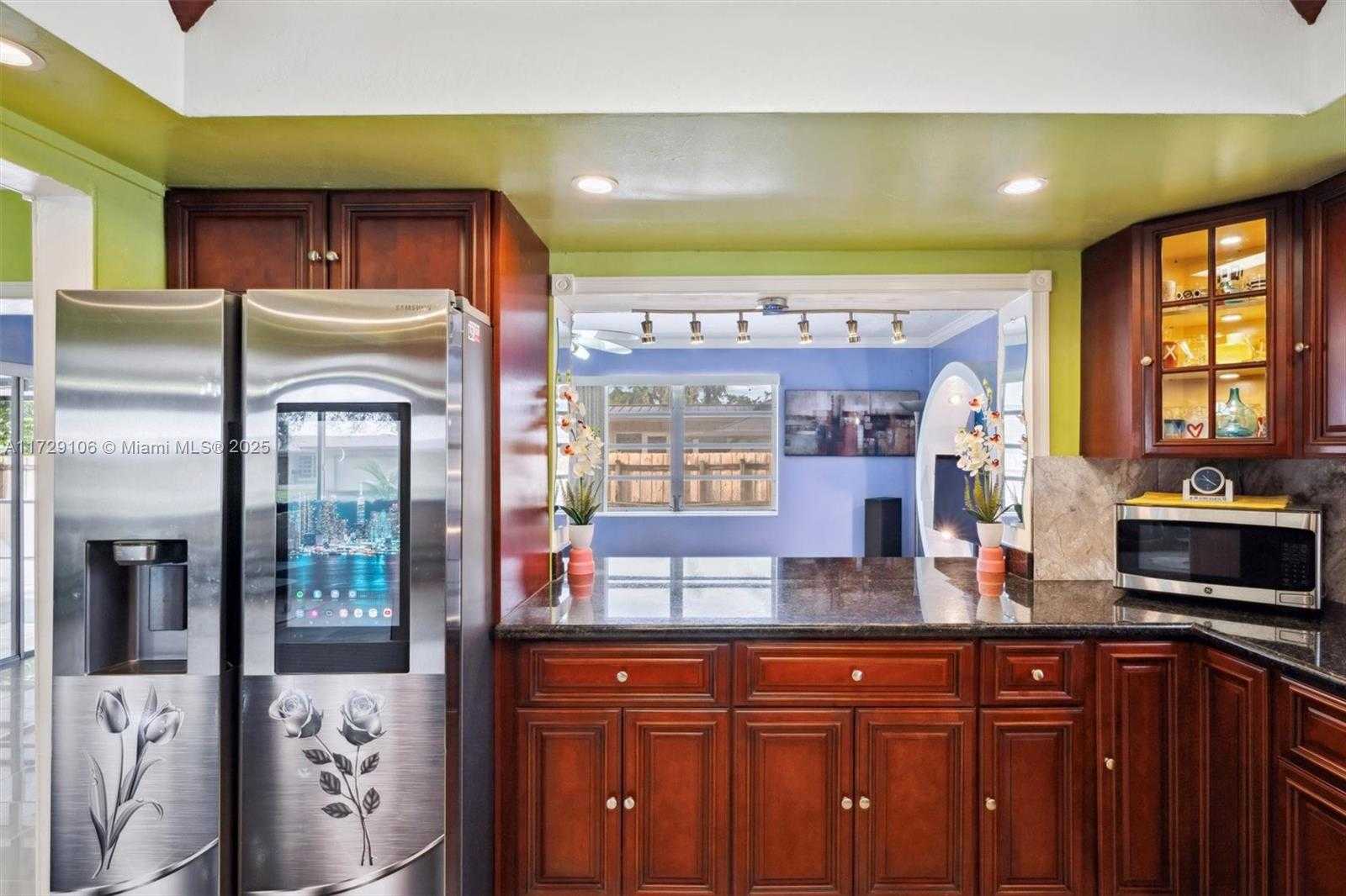 Small Image of 2070 NORTH WEST 84TH TER, Pembroke Pines Number 28