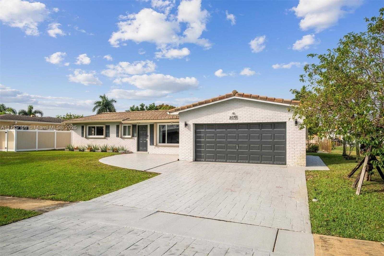 Small Image of 2070 NORTH WEST 84TH TER, Pembroke Pines Number 31
