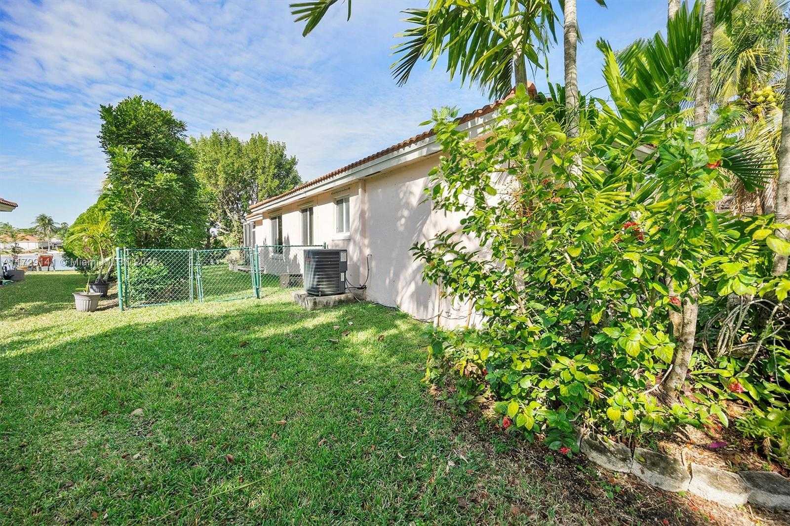 Small Image of 470 SOUTH EAST 30TH DR, Homestead Number 32