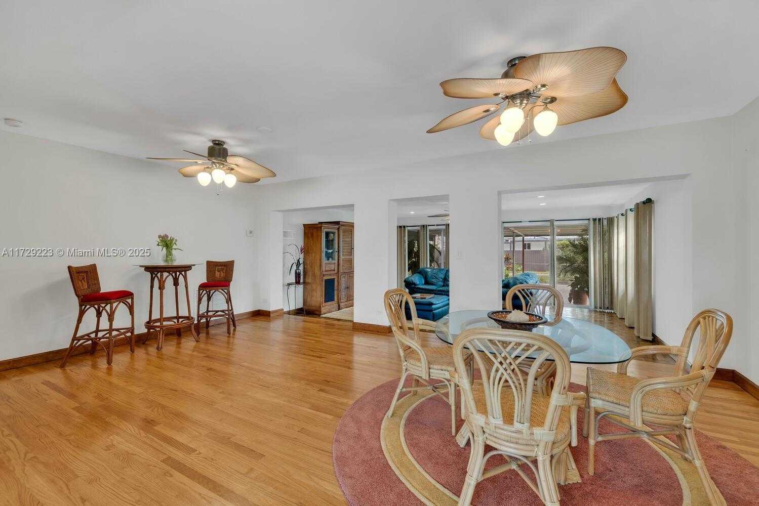 Small Image of 177 NORTH EAST 109 ST, Miami Shores Number 10