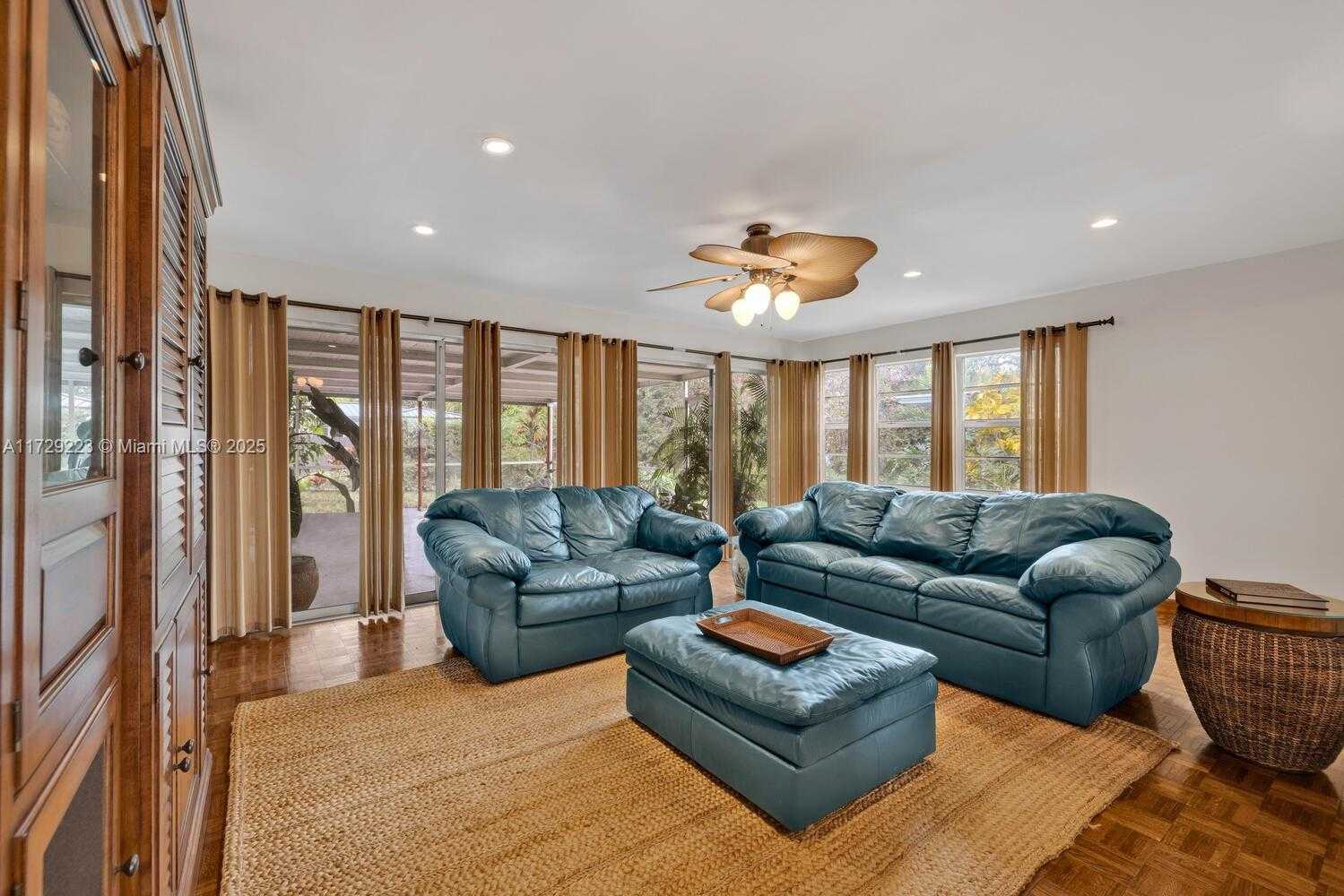 Small Image of 177 NORTH EAST 109 ST, Miami Shores Number 2