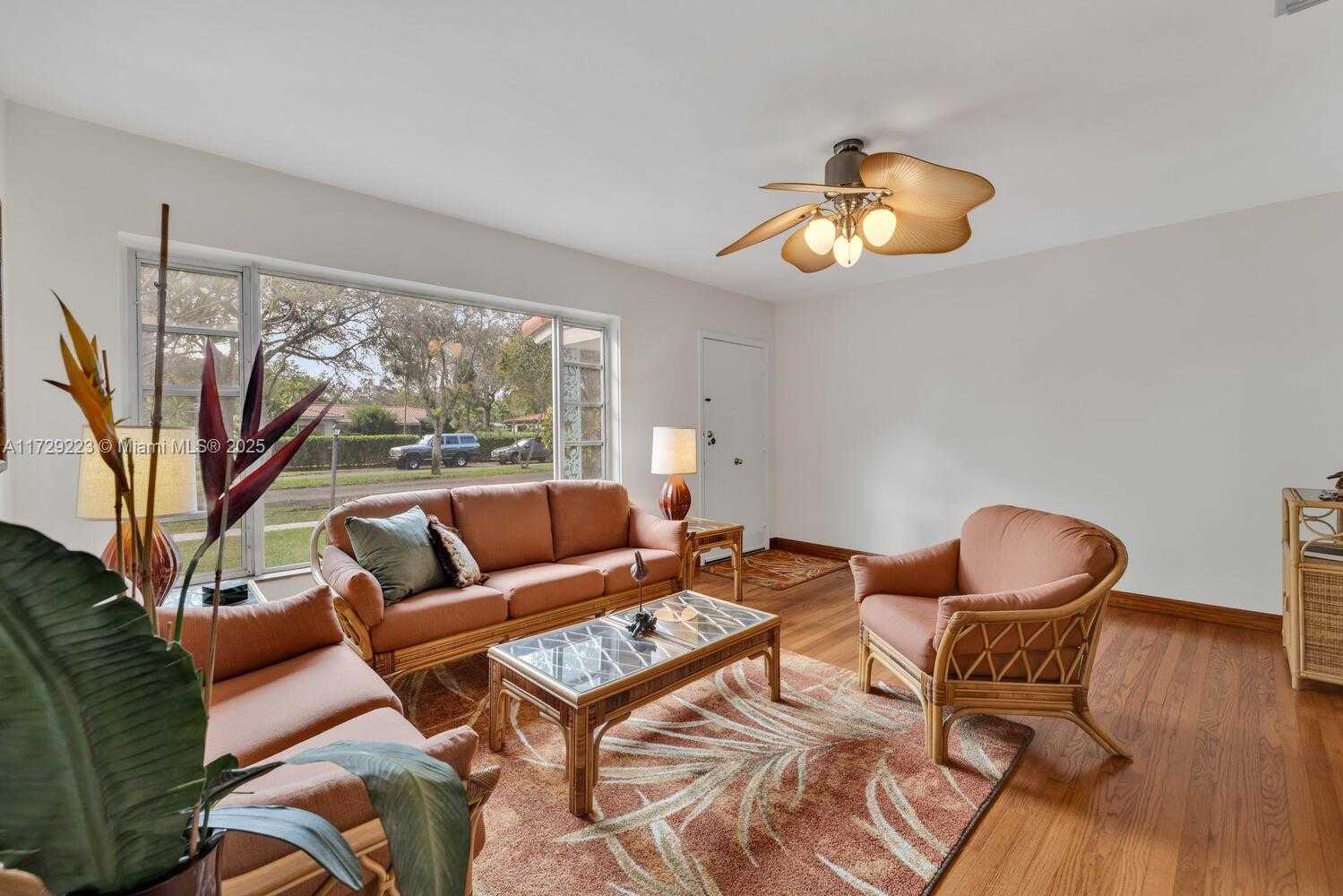 Small Image of 177 NORTH EAST 109 ST, Miami Shores Number 6