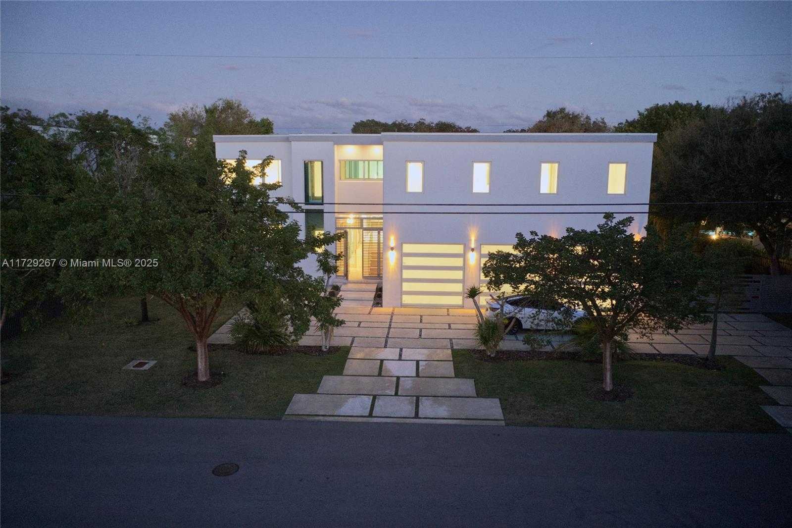 Small Image of 9101 SOUTH WEST 69TH CT, Pinecrest Number 10