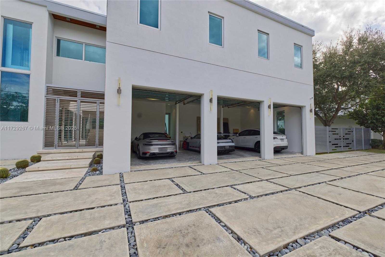 Small Image of 9101 SOUTH WEST 69TH CT, Pinecrest Number 11