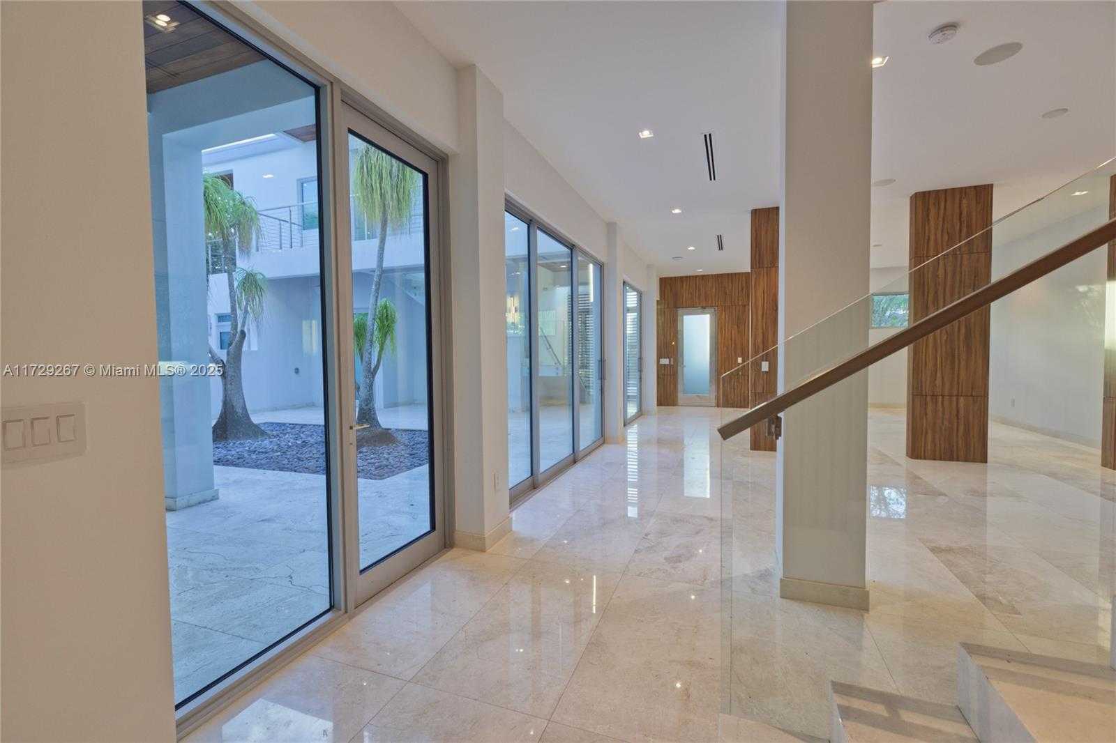 Small Image of 9101 SOUTH WEST 69TH CT, Pinecrest Number 25