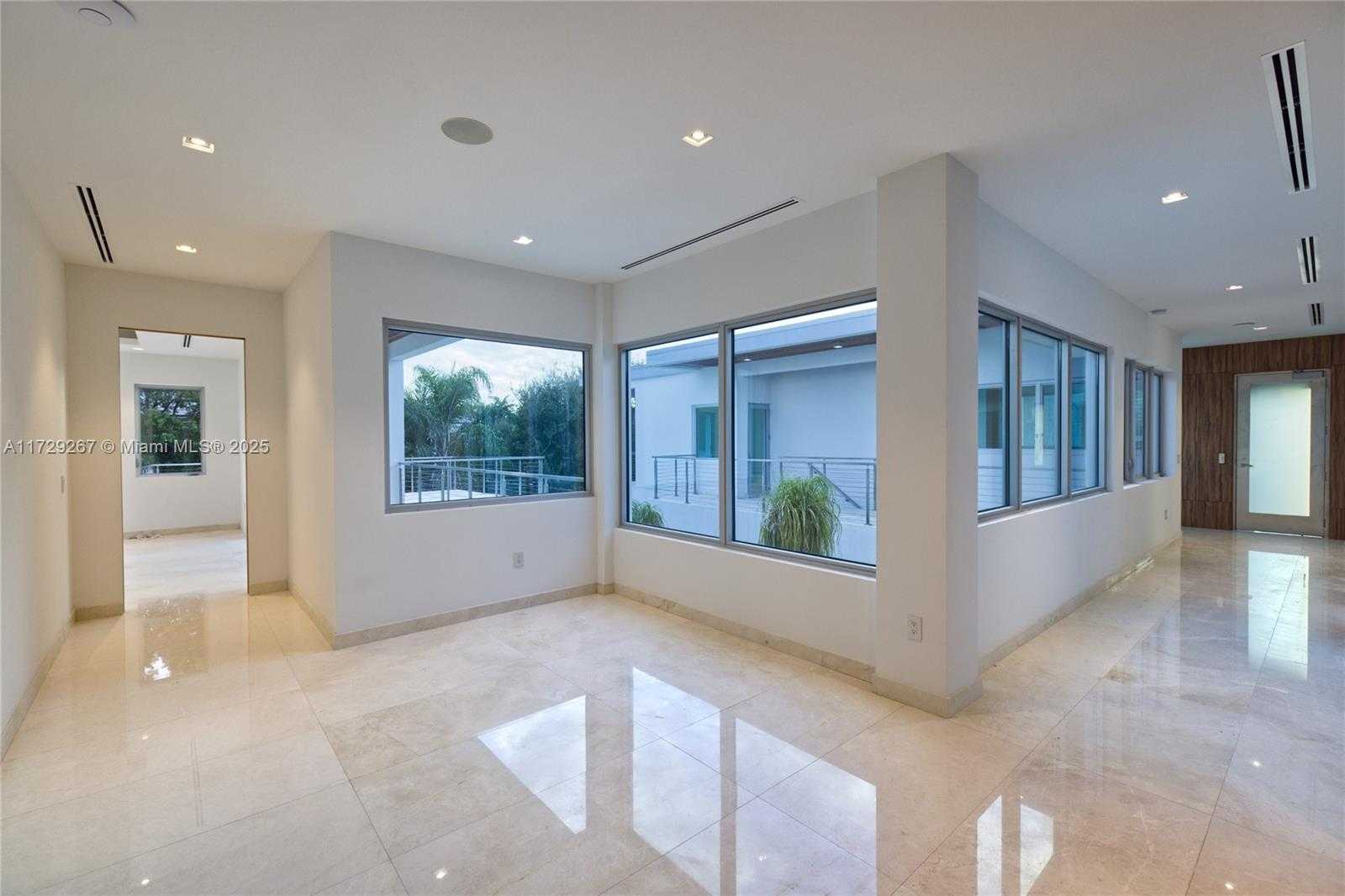 Small Image of 9101 SOUTH WEST 69TH CT, Pinecrest Number 32