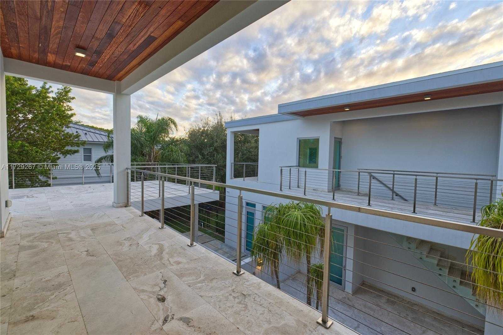 Small Image of 9101 SOUTH WEST 69TH CT, Pinecrest Number 42