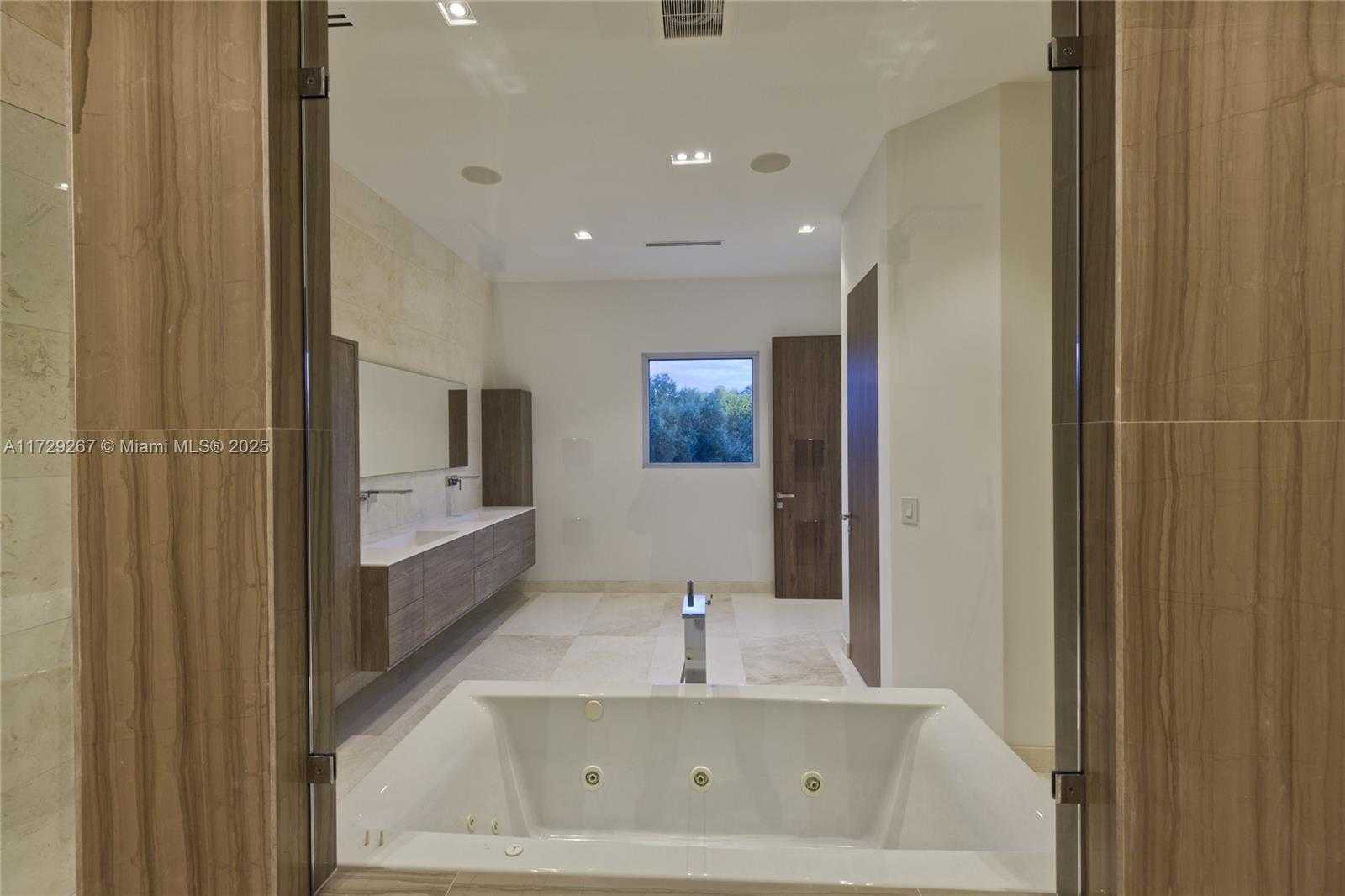 Small Image of 9101 SOUTH WEST 69TH CT, Pinecrest Number 52