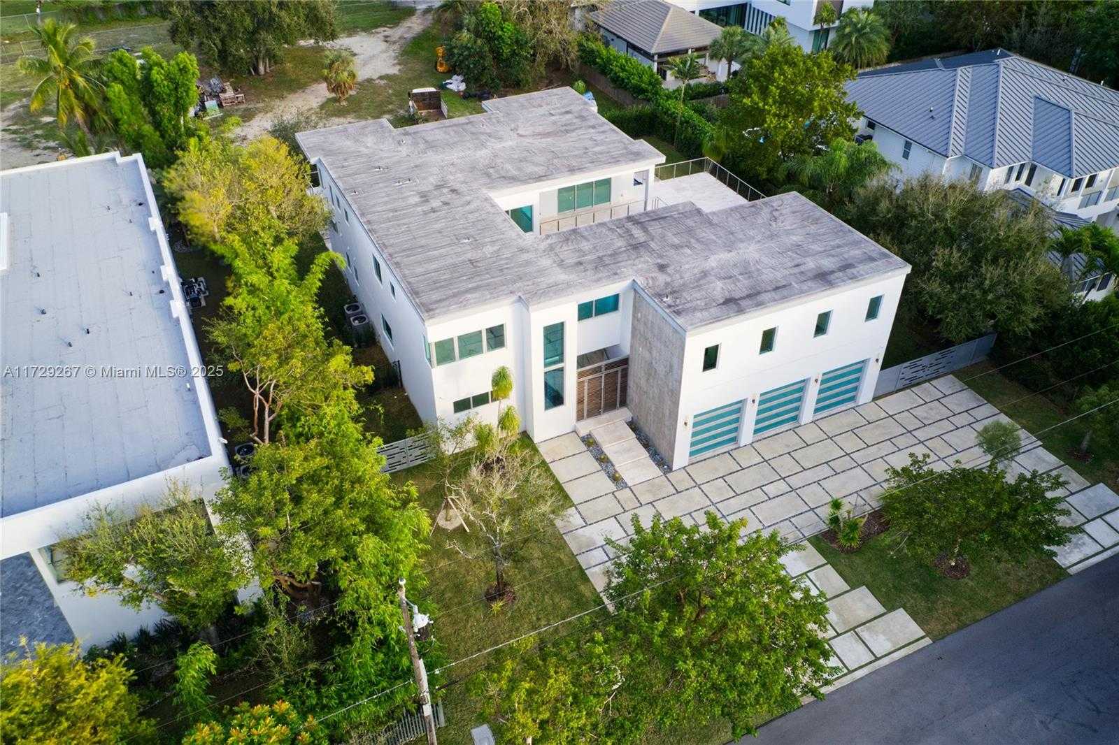 Small Image of 9101 SOUTH WEST 69TH CT, Pinecrest Number 6