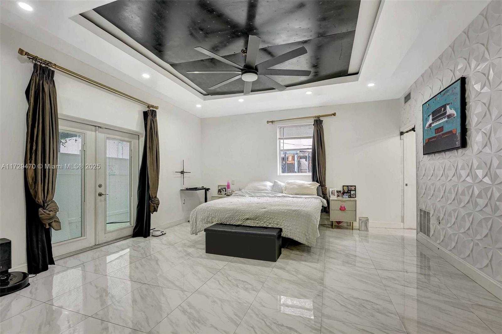 Small Image of 18600 NORTH EAST 7TH CT, North Miami Beach Number 29